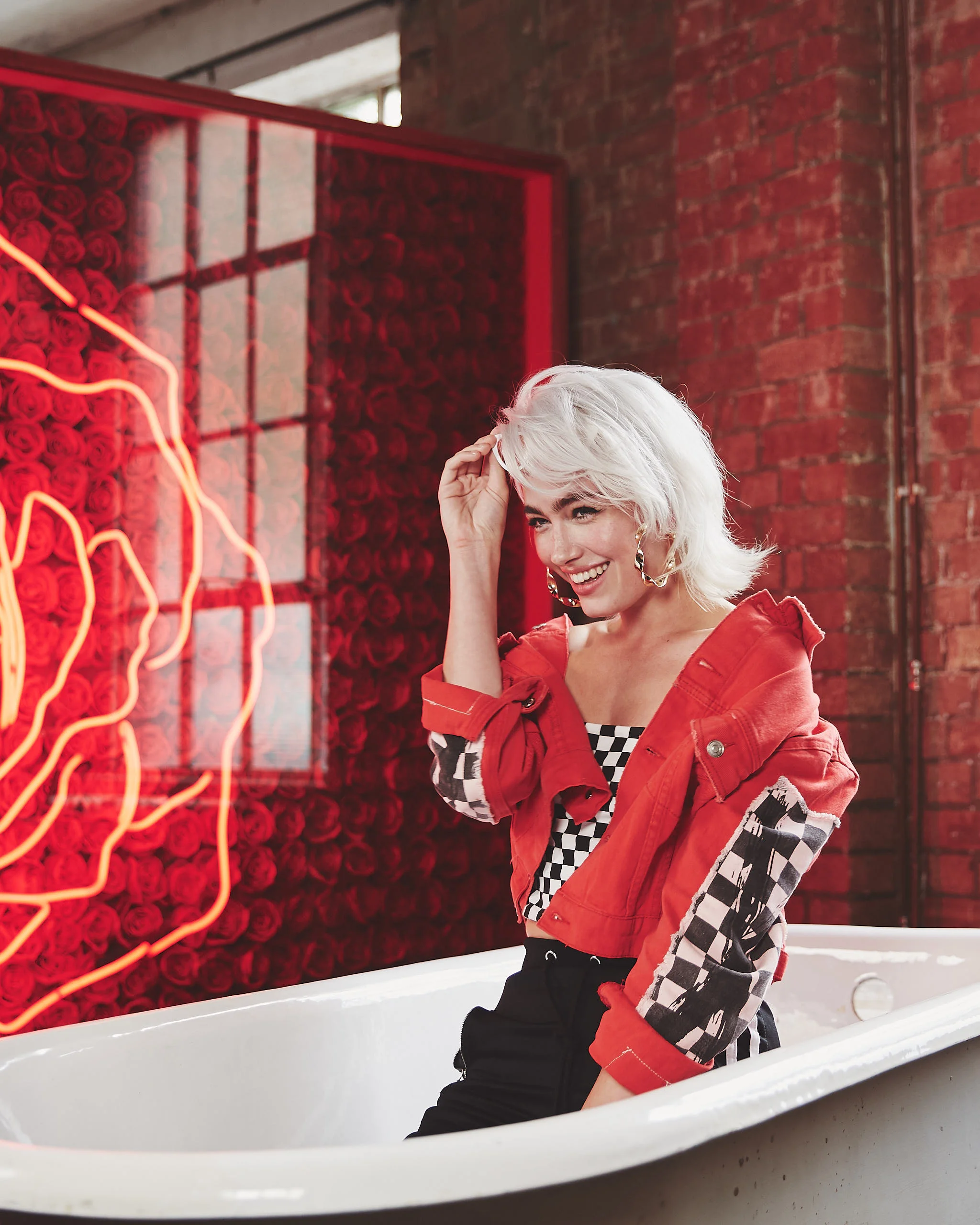 WELLA SHOCKWAVES7761.jpg