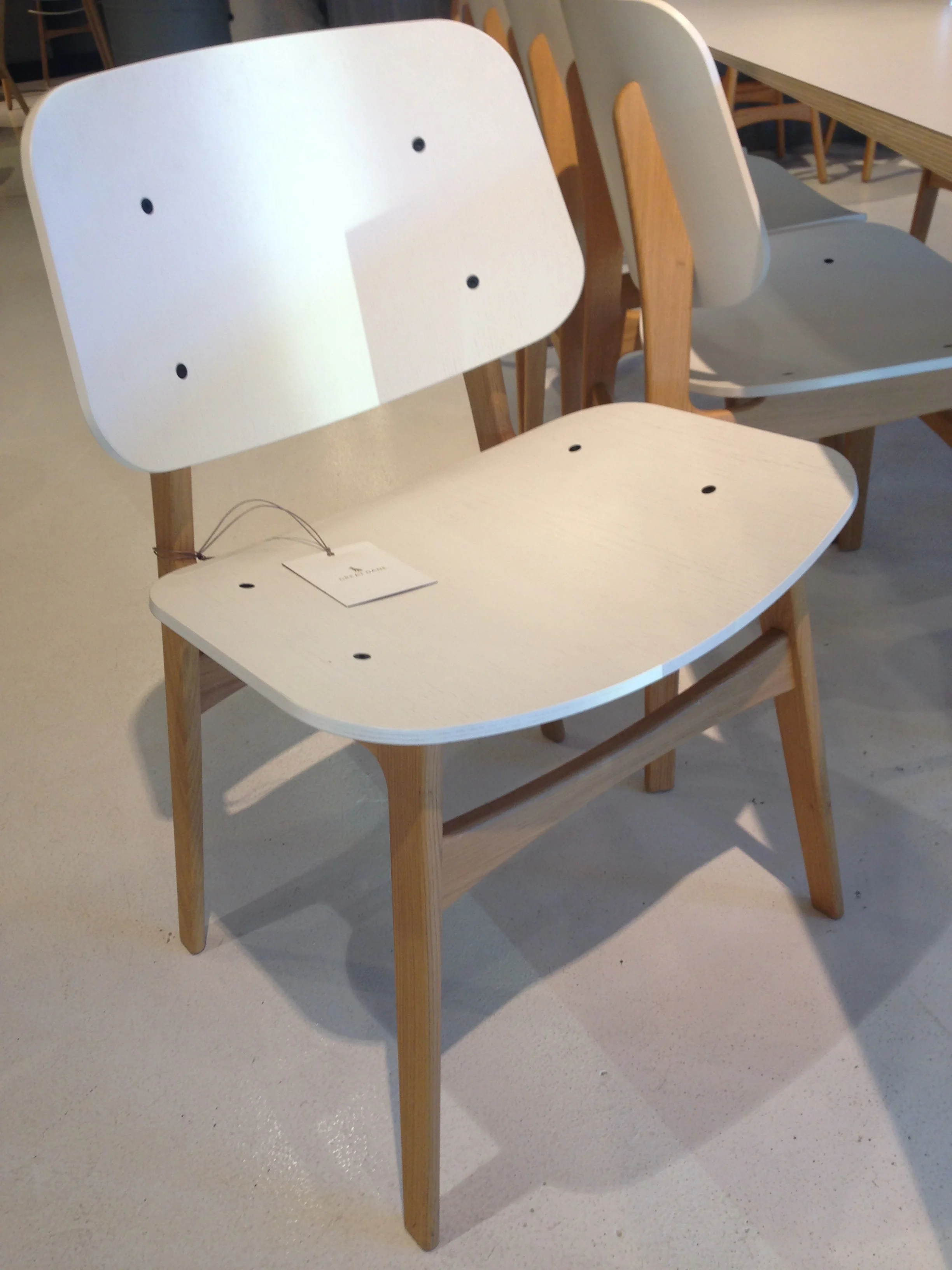 The winner is ..... this chair from Great Dane made the final selection. The Soborg Chair by Borge Morgensen.