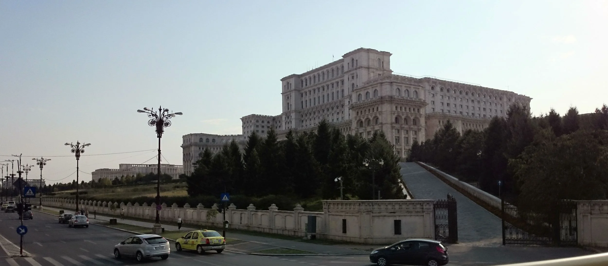 Das zweitgrösste Gebäude der Welt.