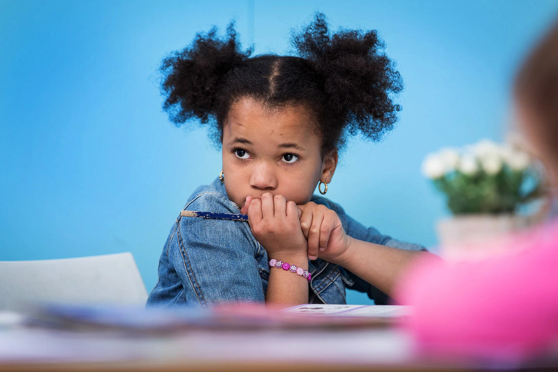 Emmely van Mierlo verzorgt schoolfotografie van het onderwijs, lerende- en spelende kinderen en leerkrachten.