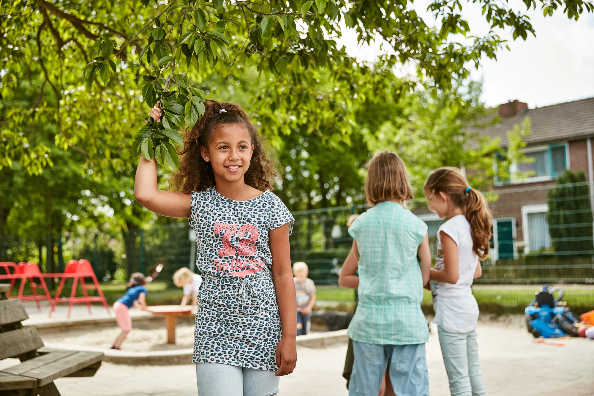 Emmely van Mierlo verzorgt schoolfotografie van het onderwijs, lerende- en spelende kinderen en leerkrachten.