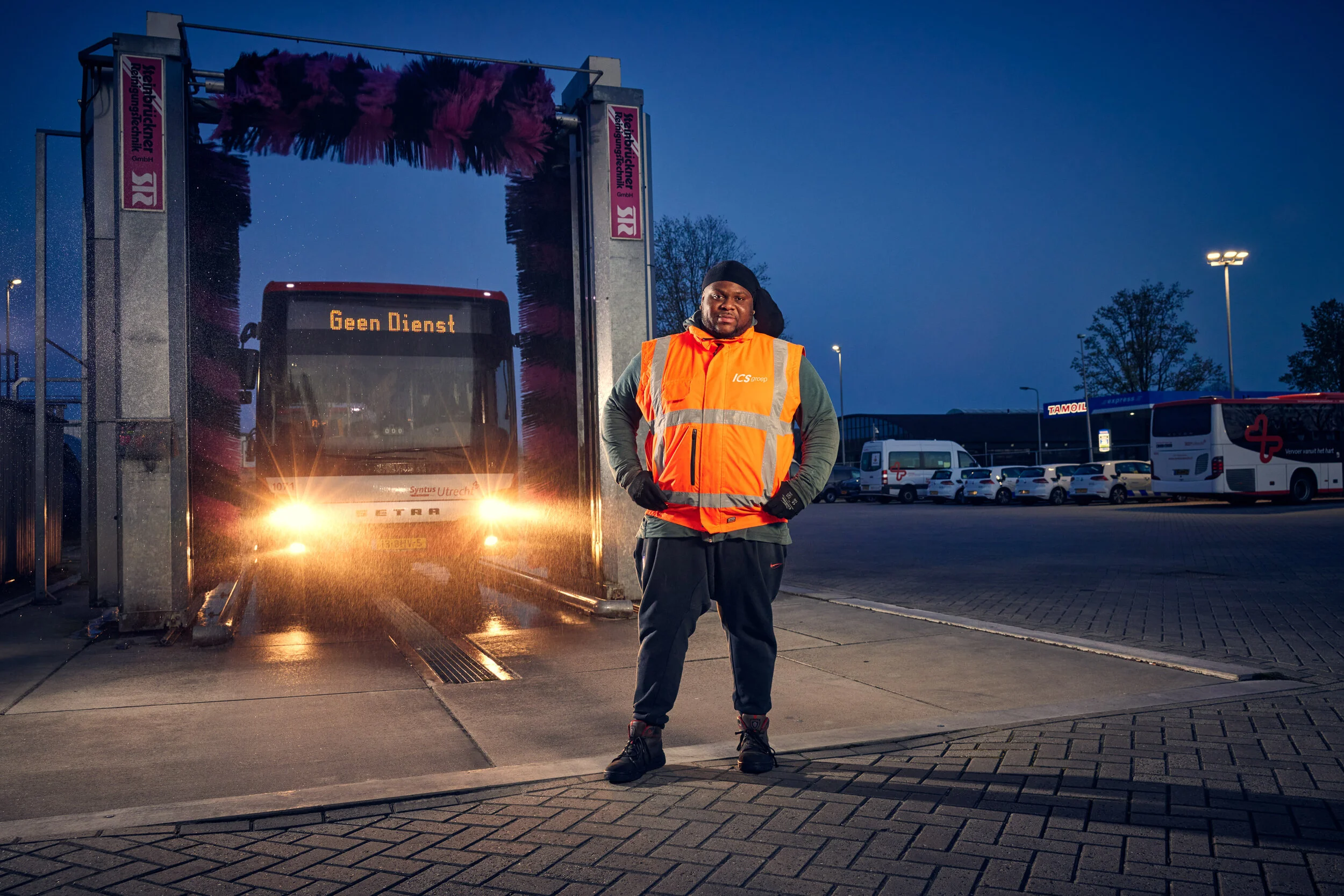 Portretfotograaf_Beeldbank_ICSGroep_Keolis_Bussen_Schoonmaakbedrijf_nachtfotografie_lancering_nieuwe_huisstijl_014.jpg