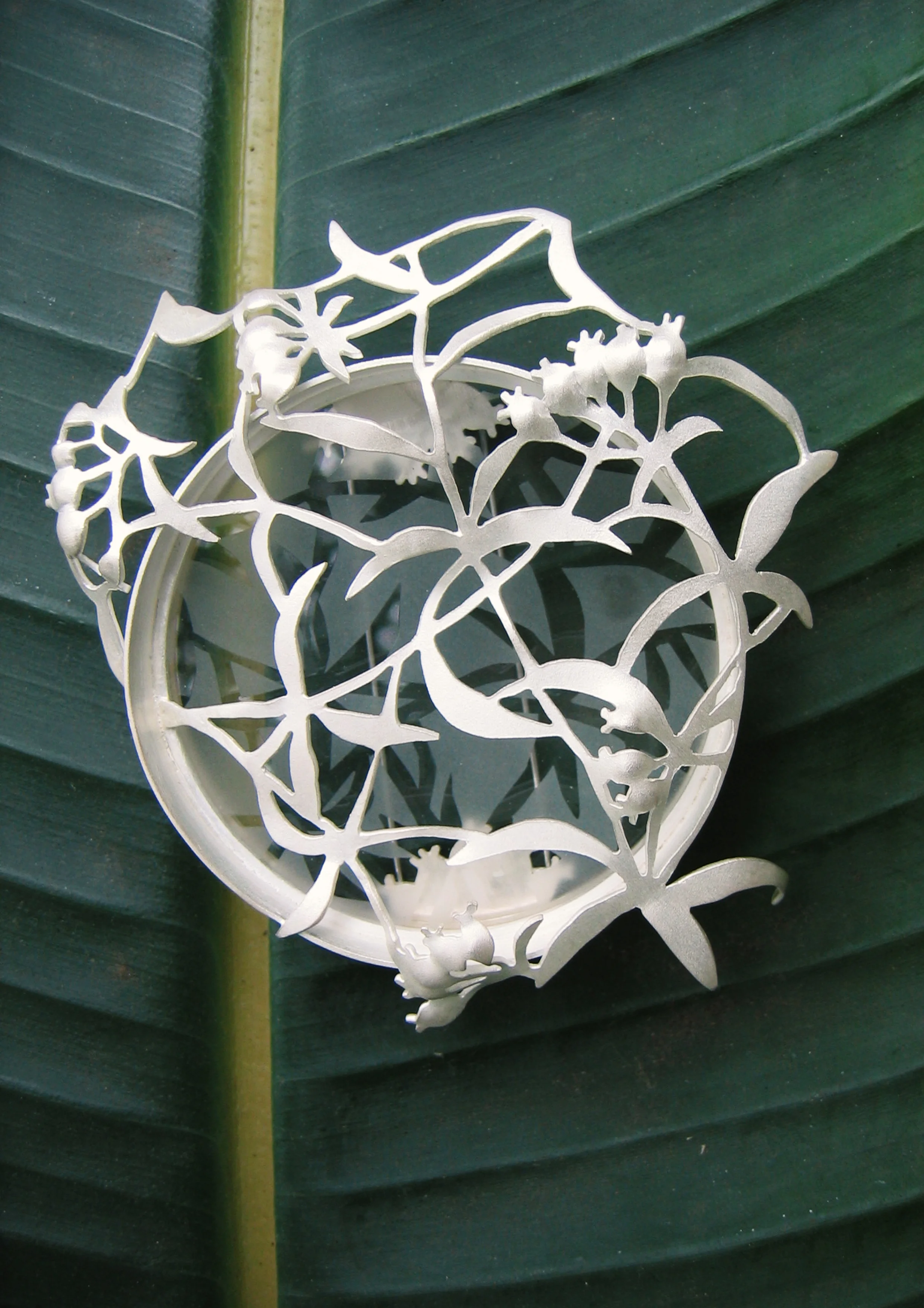Brooch1_edit.jpg
