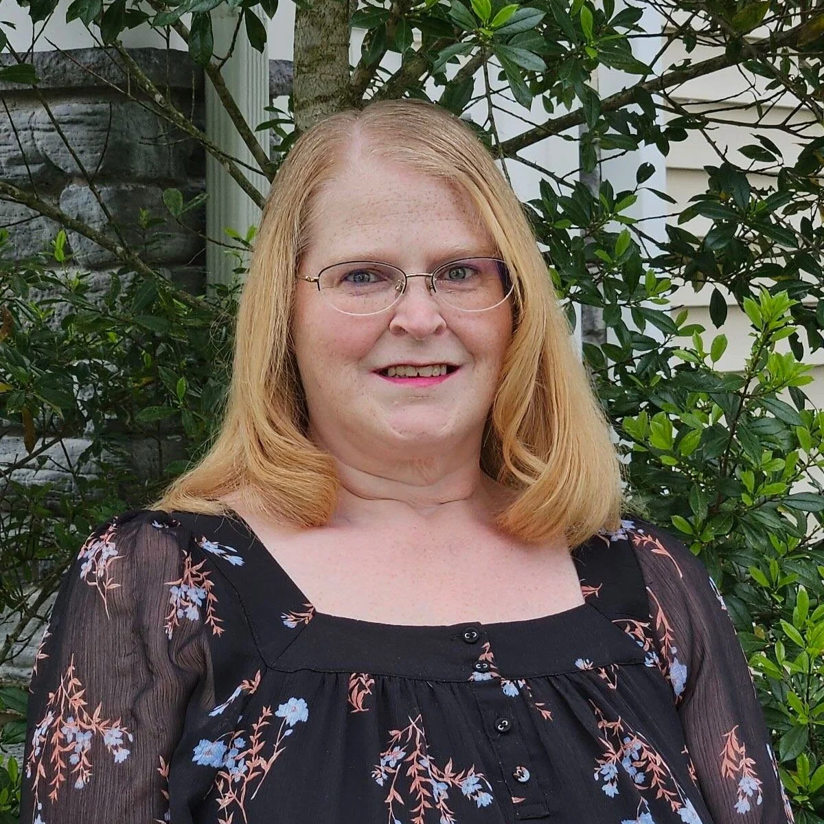 Linda McAteer, Intern