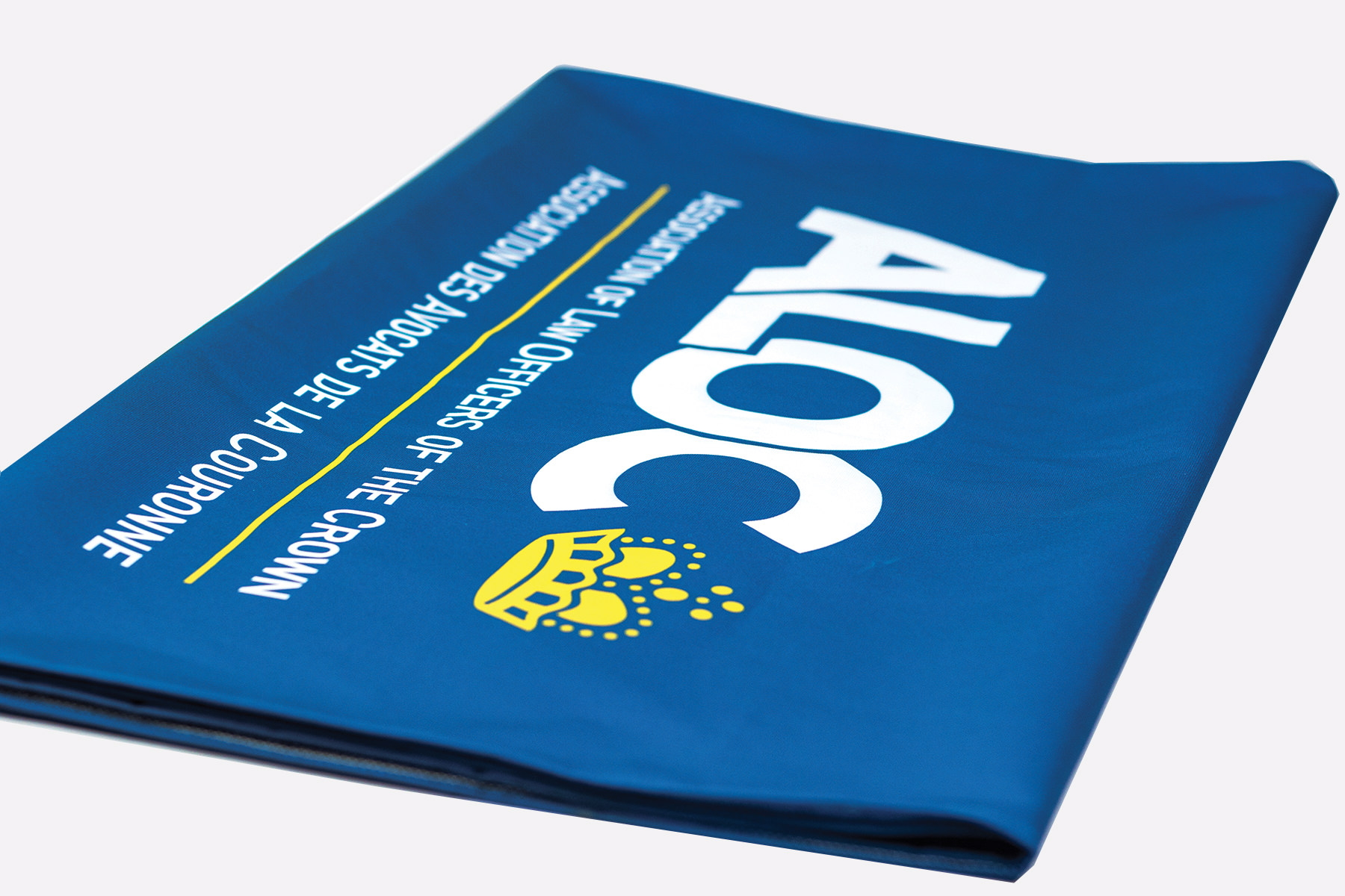 TABLE RUNNER