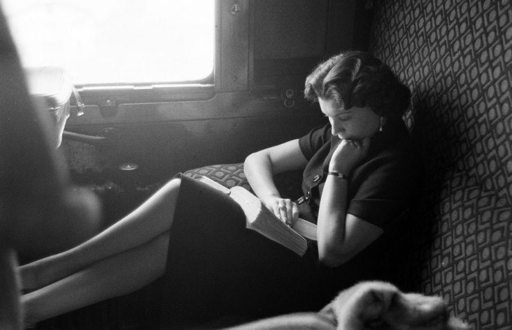 Reading-on-a-train.jpg