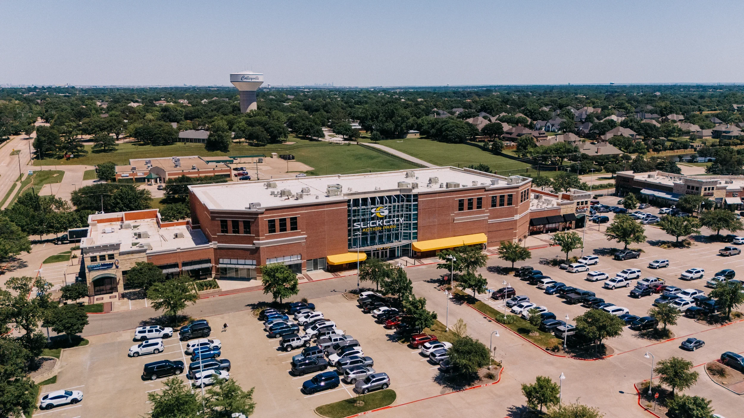 SlickCity_Exterior_023.webp