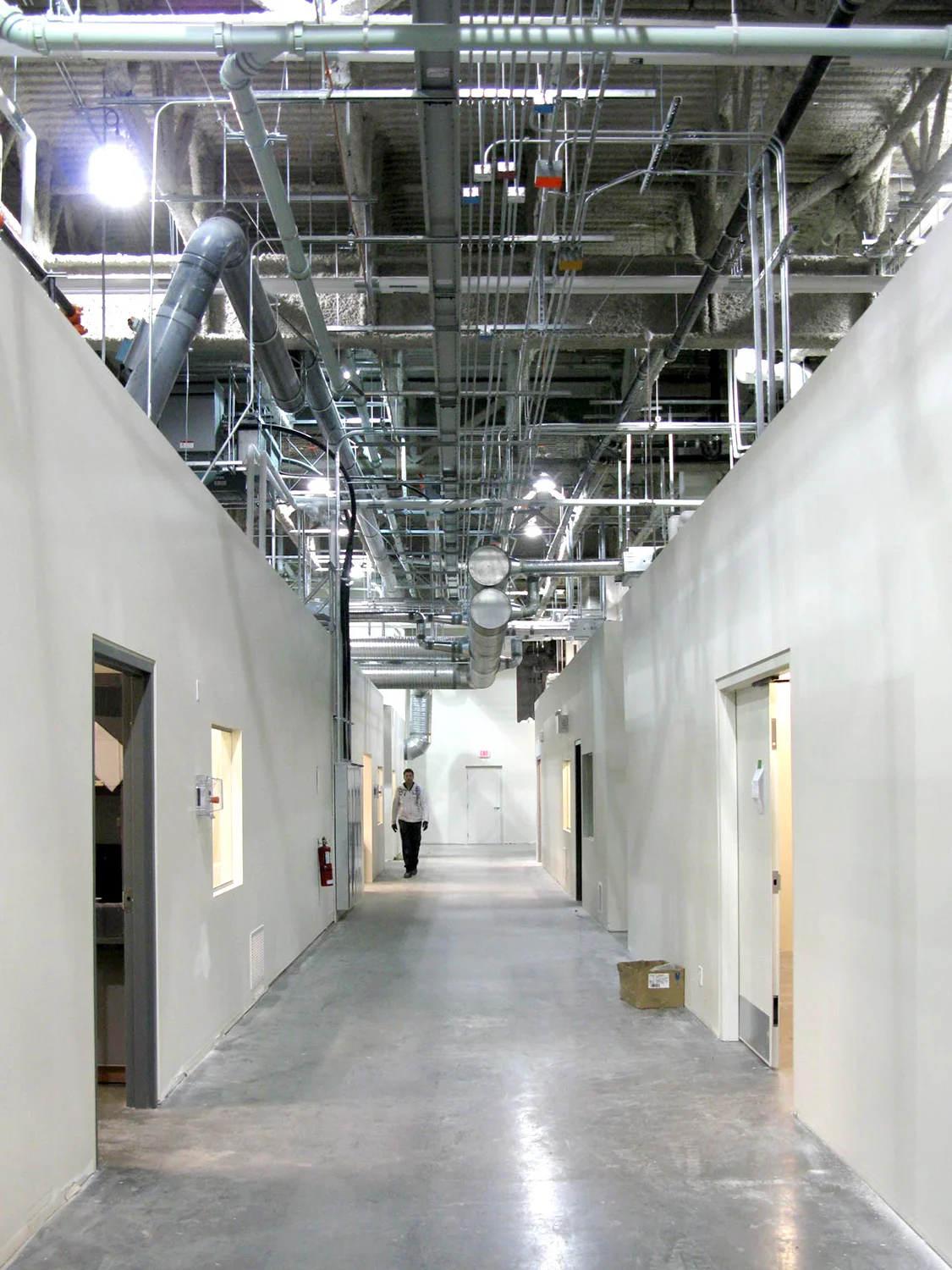 Acme_corridor3.jpg