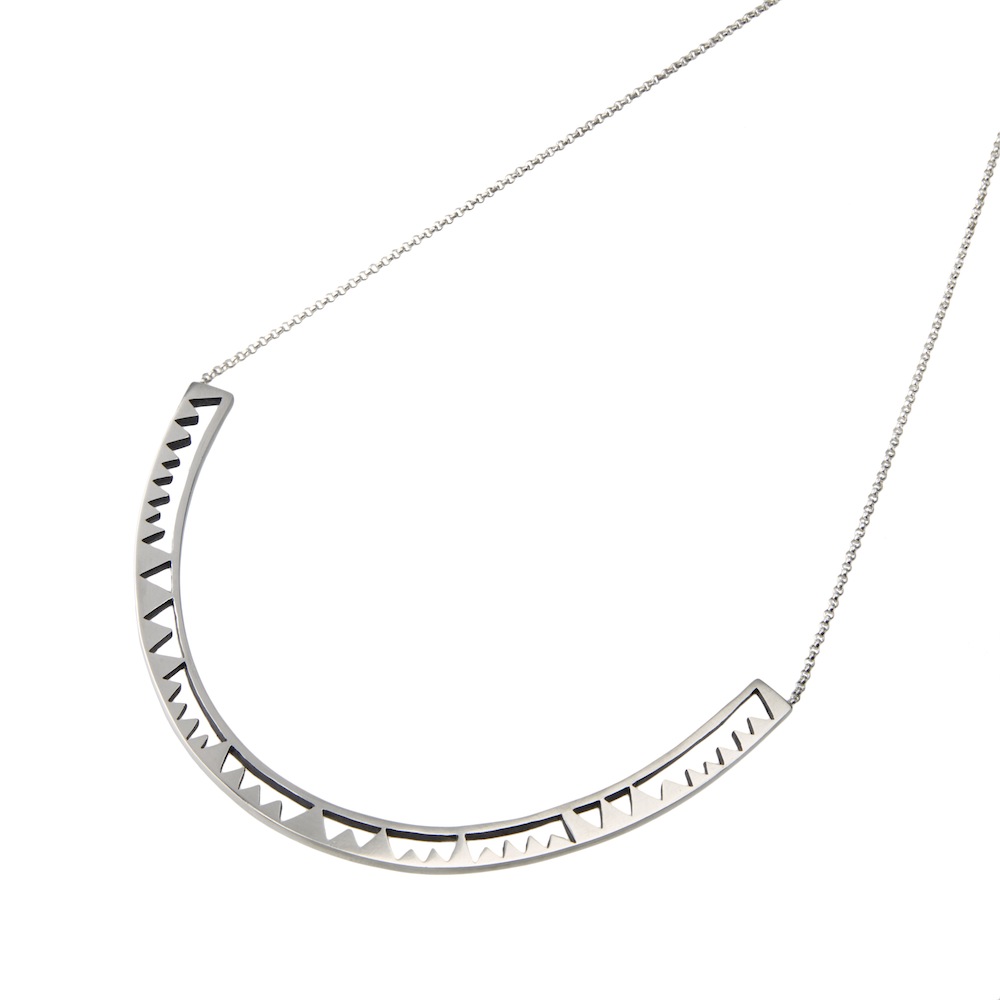 Collar Silver.jpg