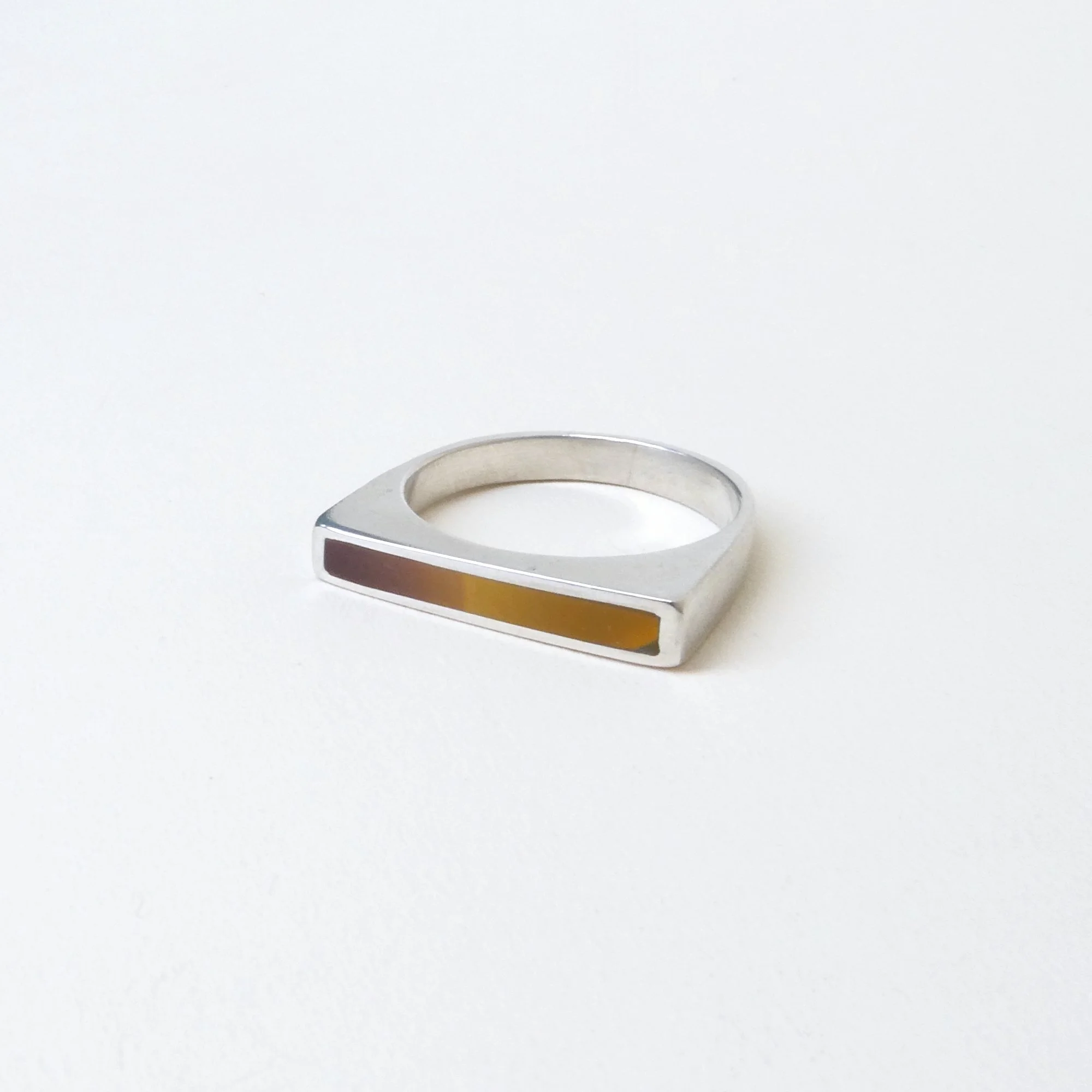 mookaite slender bar ring.JPG