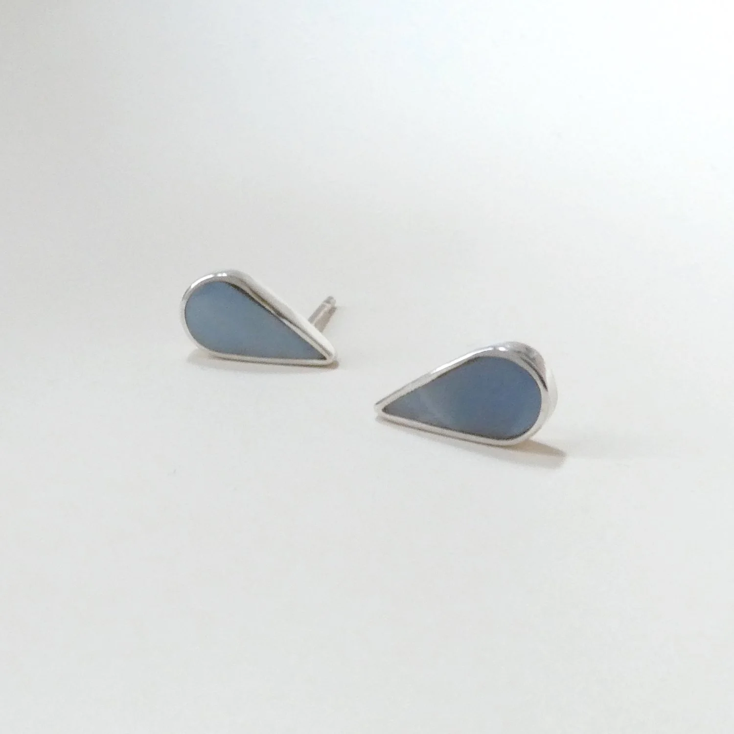 big drip drop studs gray opal .JPG