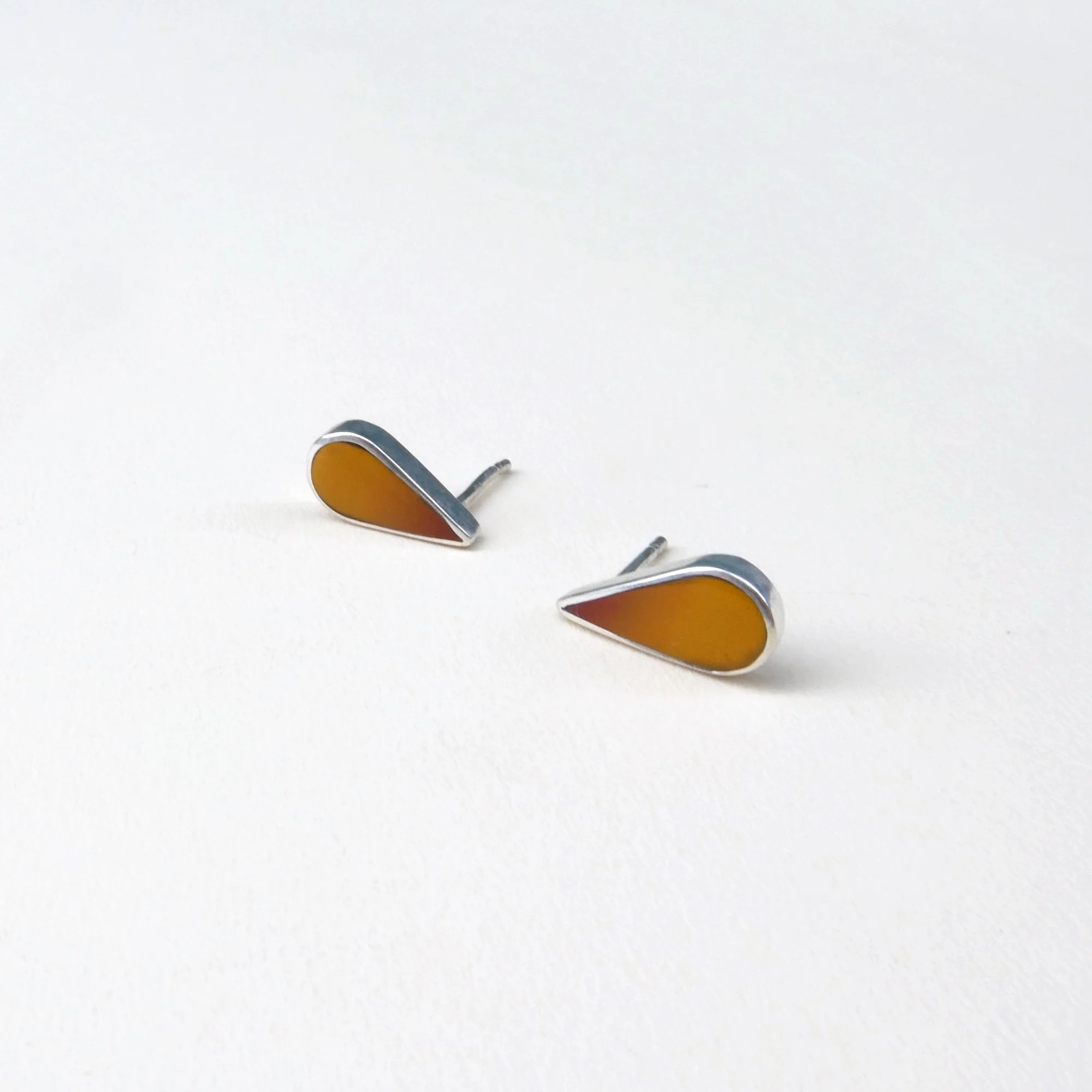 large tear drop stud ombre mookaite .JPG
