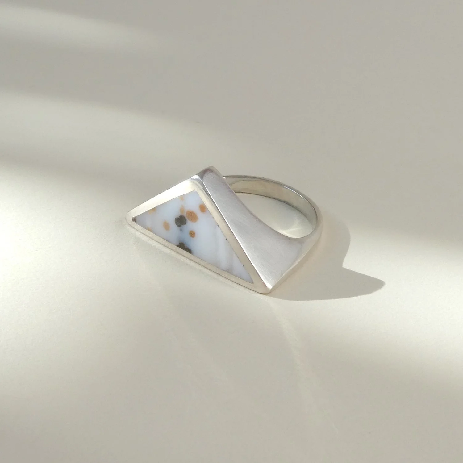 tri inlay signet cow.JPG