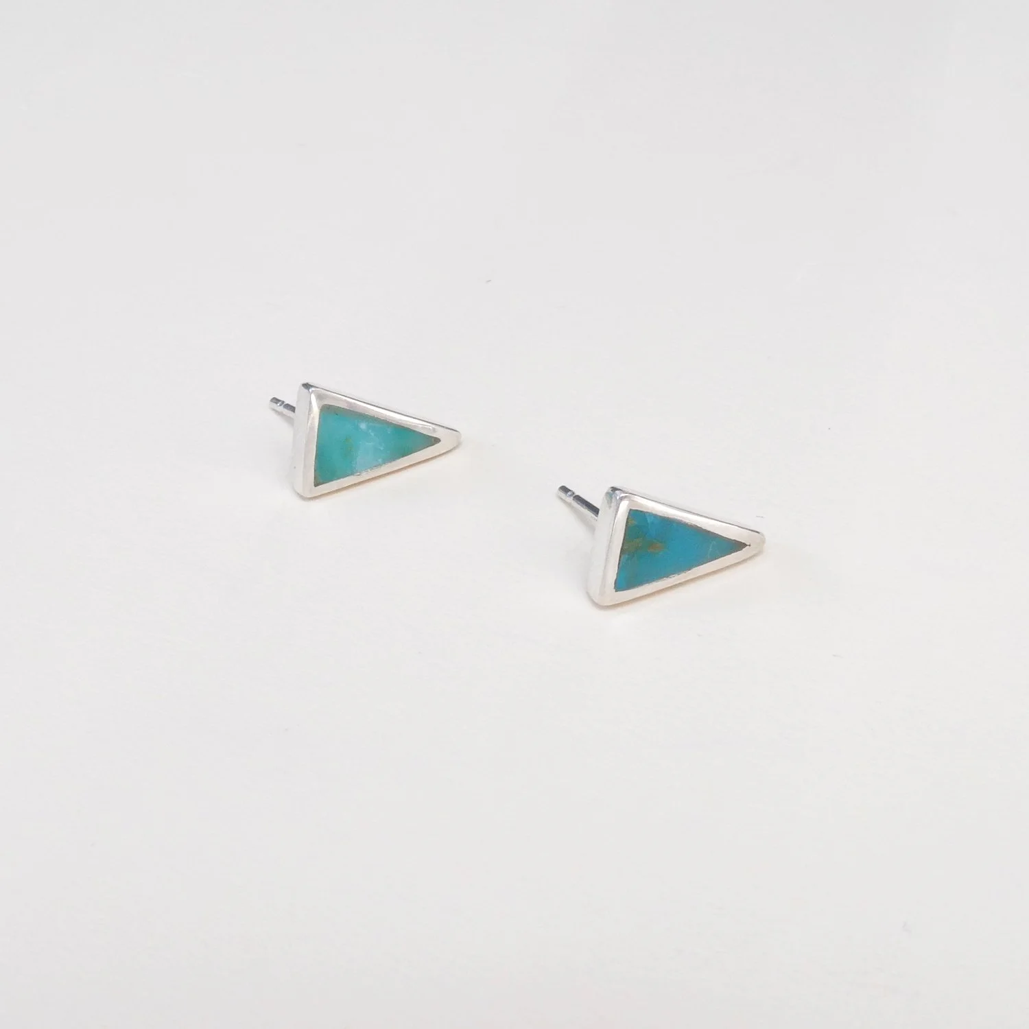 blue opal tri studs 2.JPG