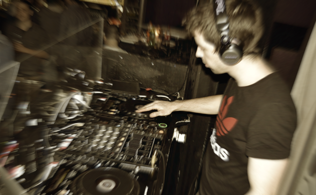 DJ Anthem Profile 2.jpg