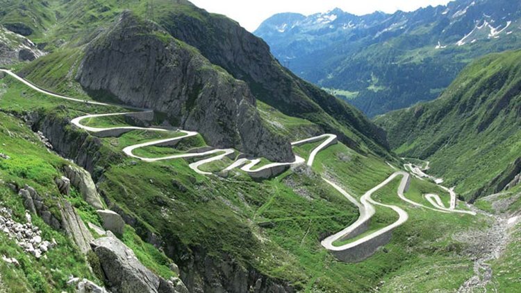 Col-du-St-Gothard-Cycling-In-Switzerland-960x5421.jpg
