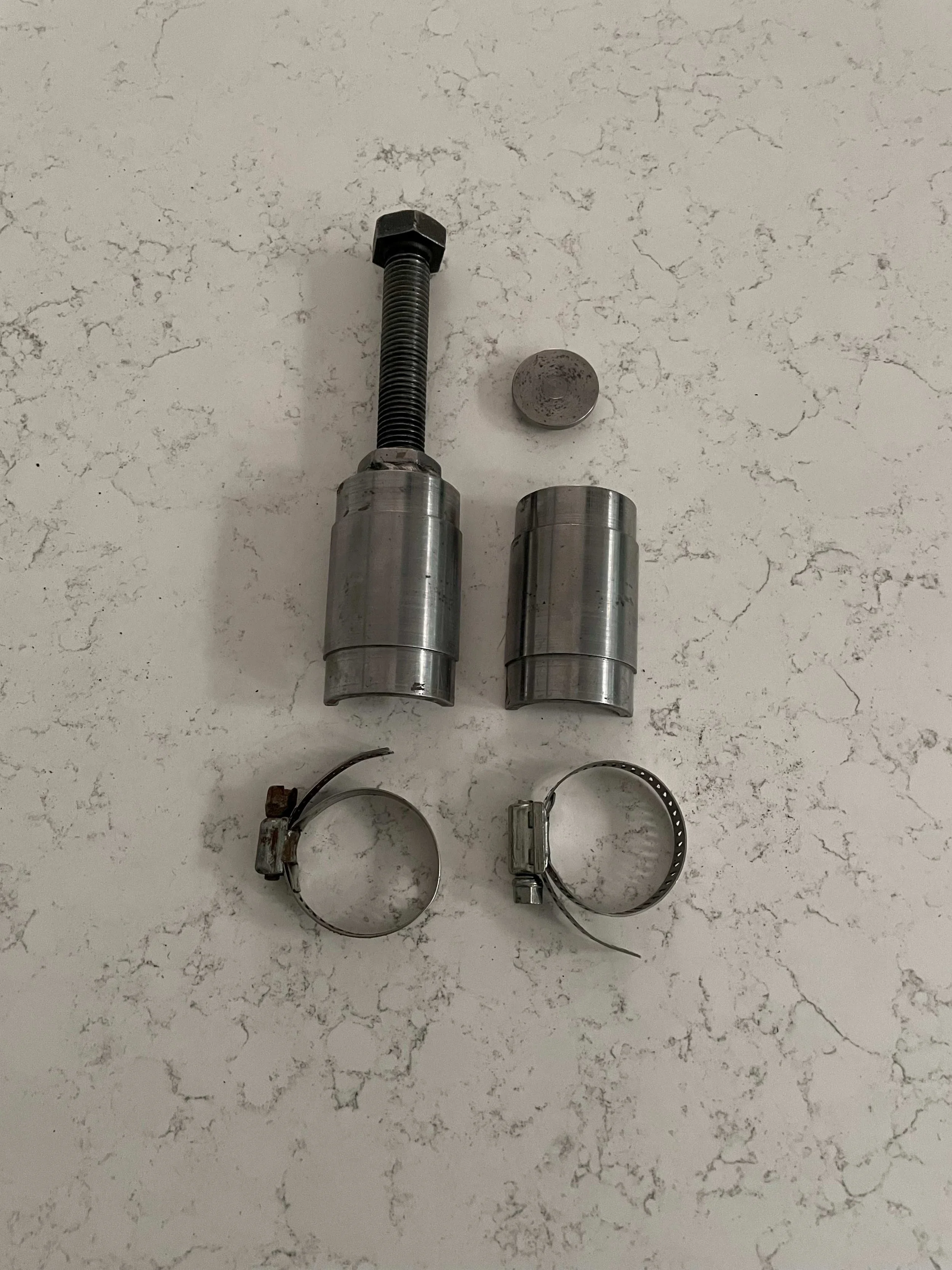 Alfa steering wheel puller 3.jpg