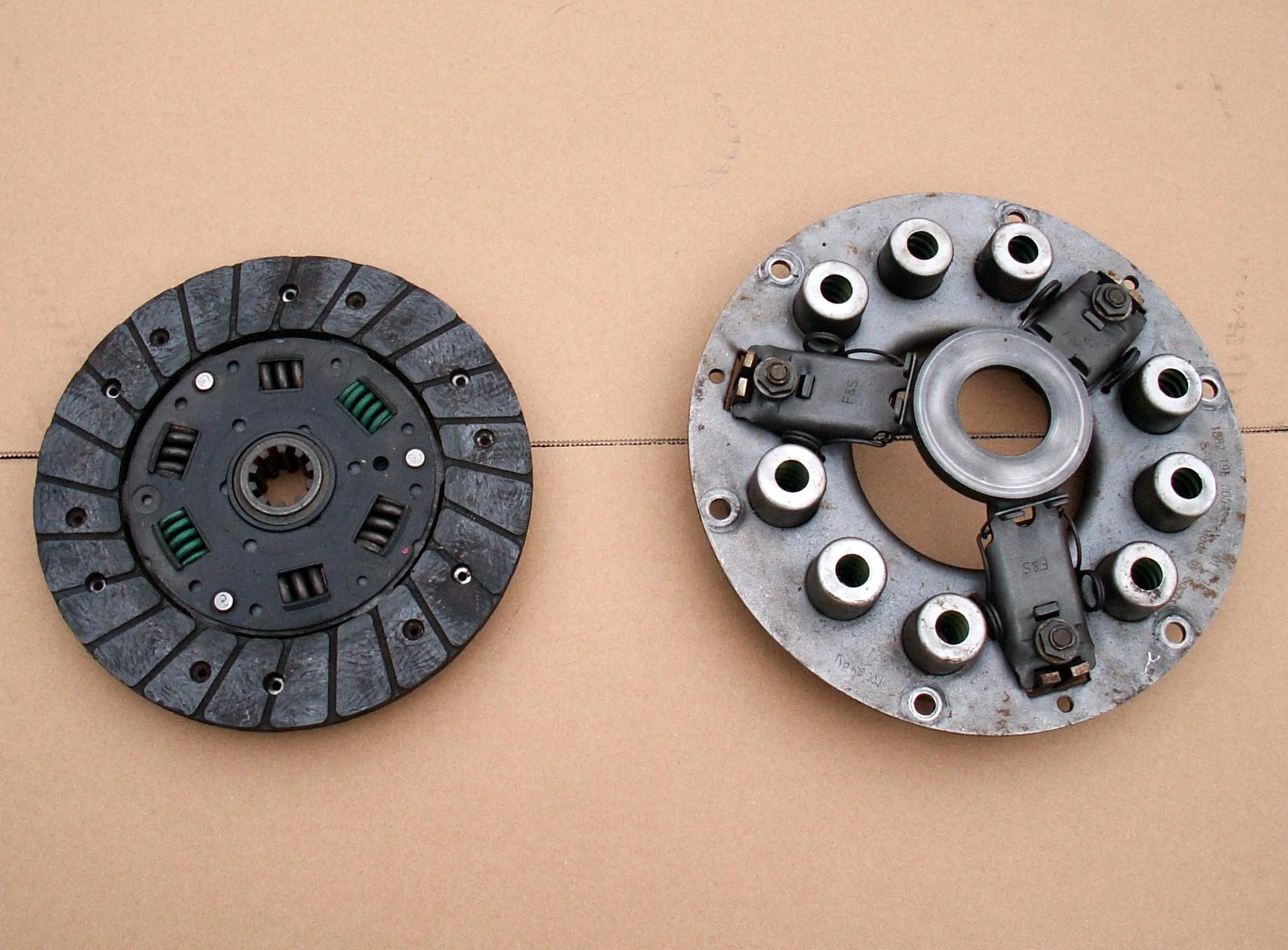 750 clutch.JPG