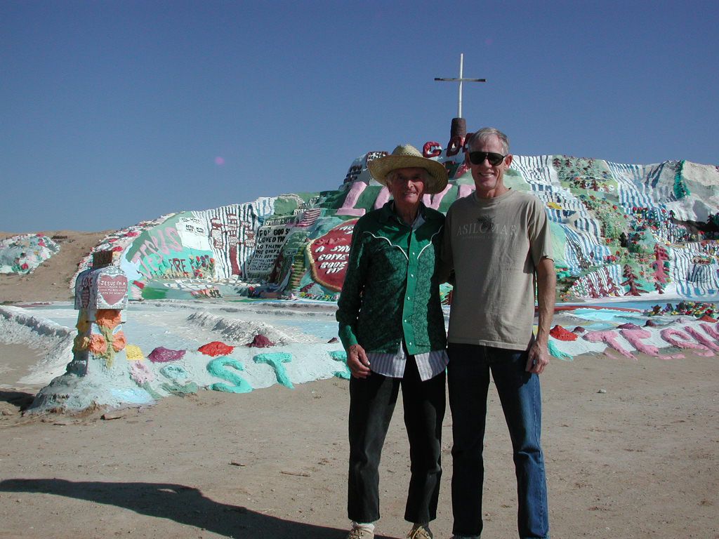Hillary's dad with Leonard Knight in 2004.