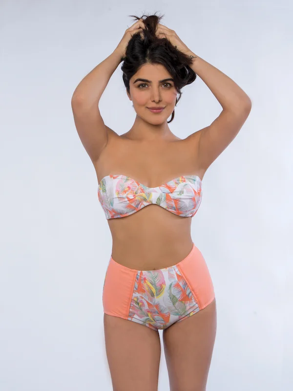 Lola Basque Feather front no straps web.jpg