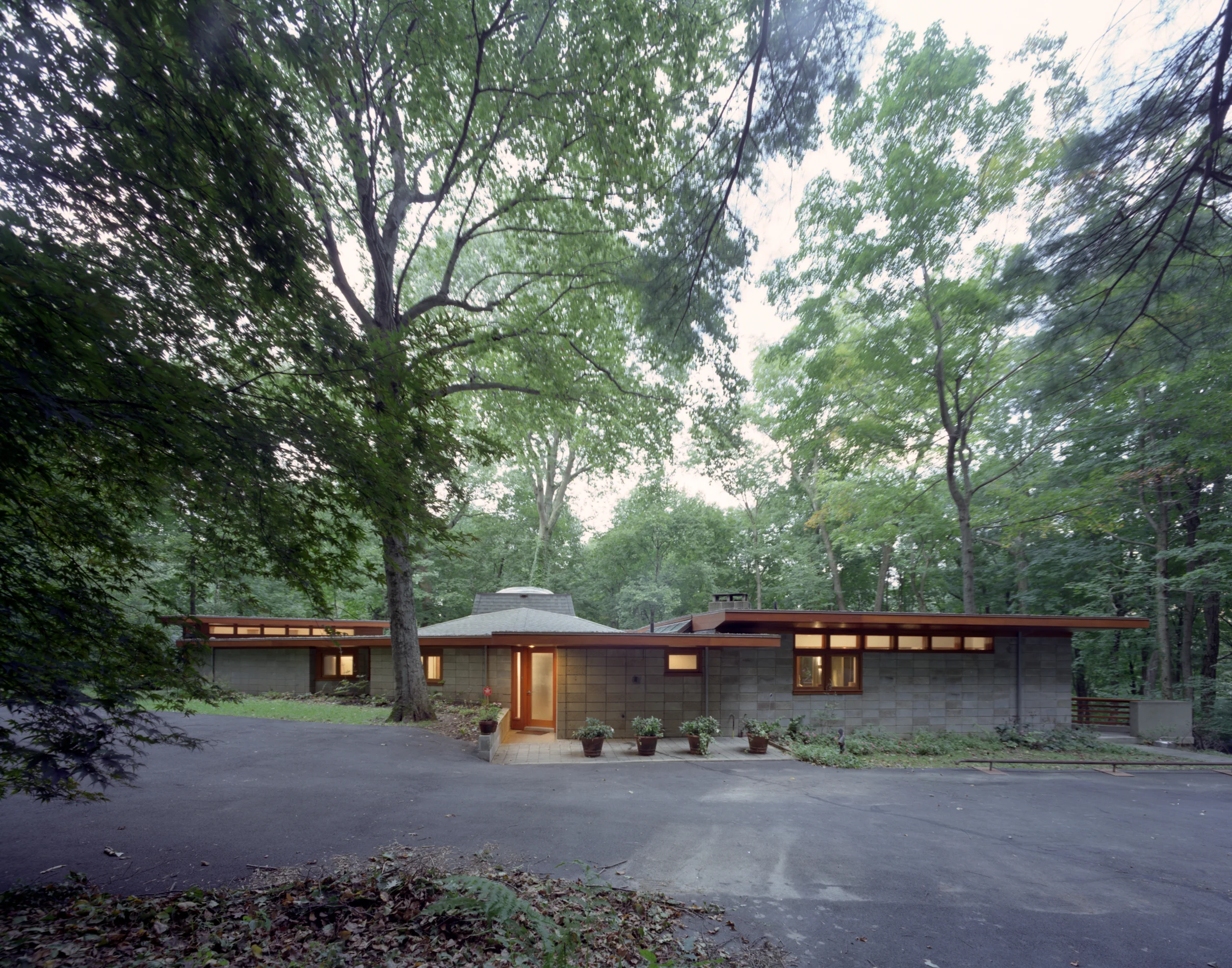 M residence f11b.jpg