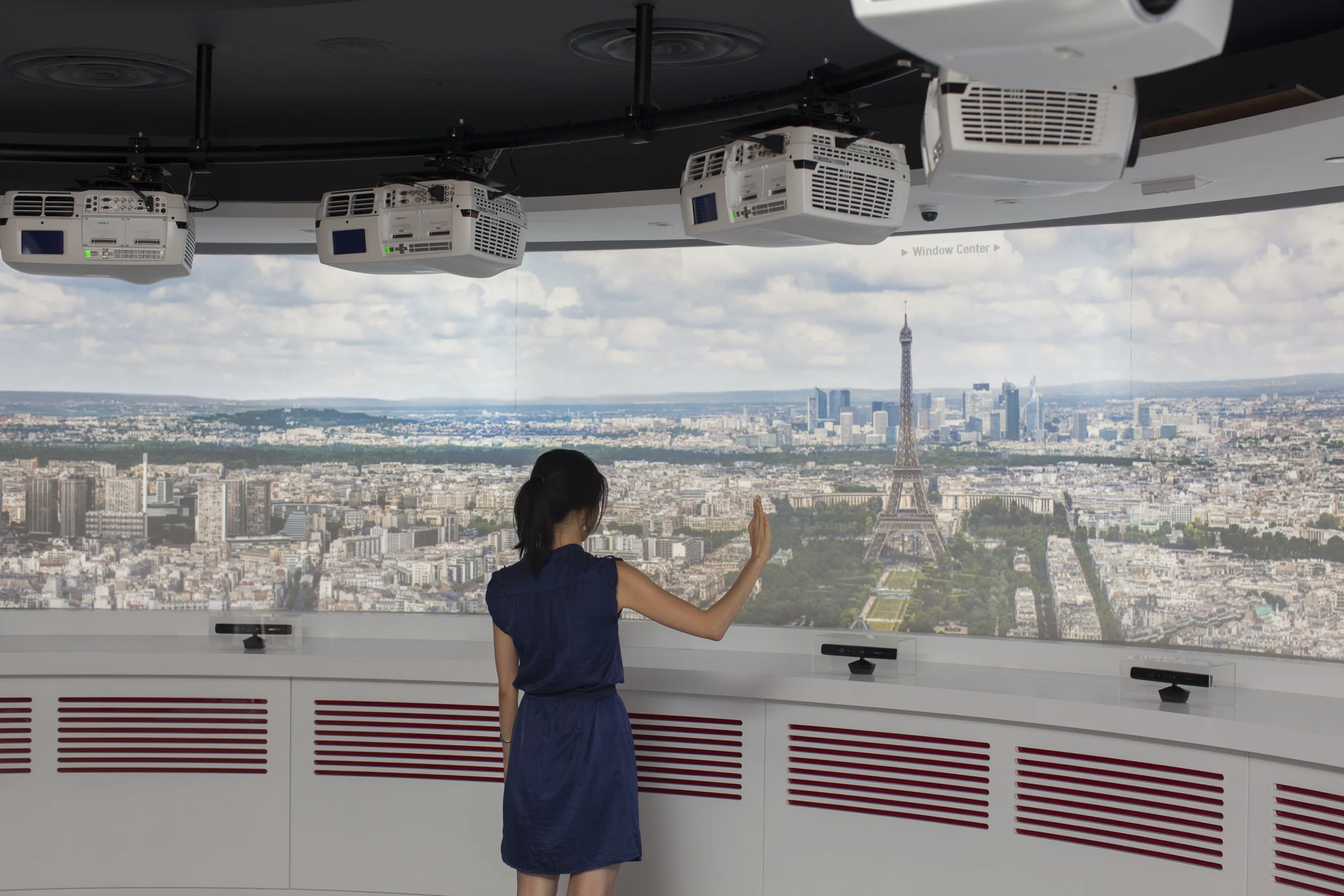 navigating gigapixel cityscape