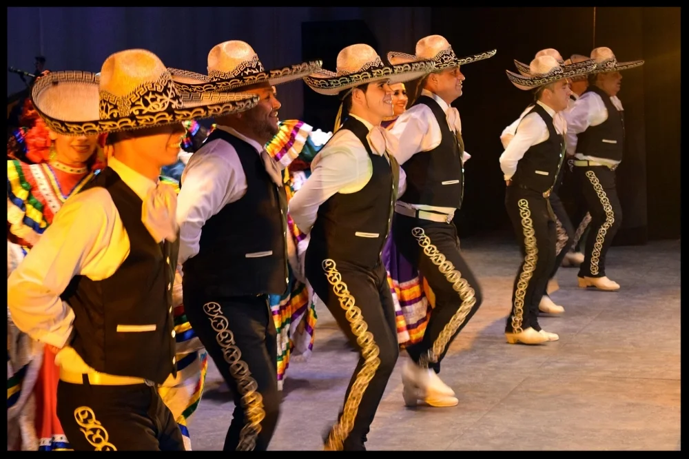 mariachi-2770114_1280.jpg