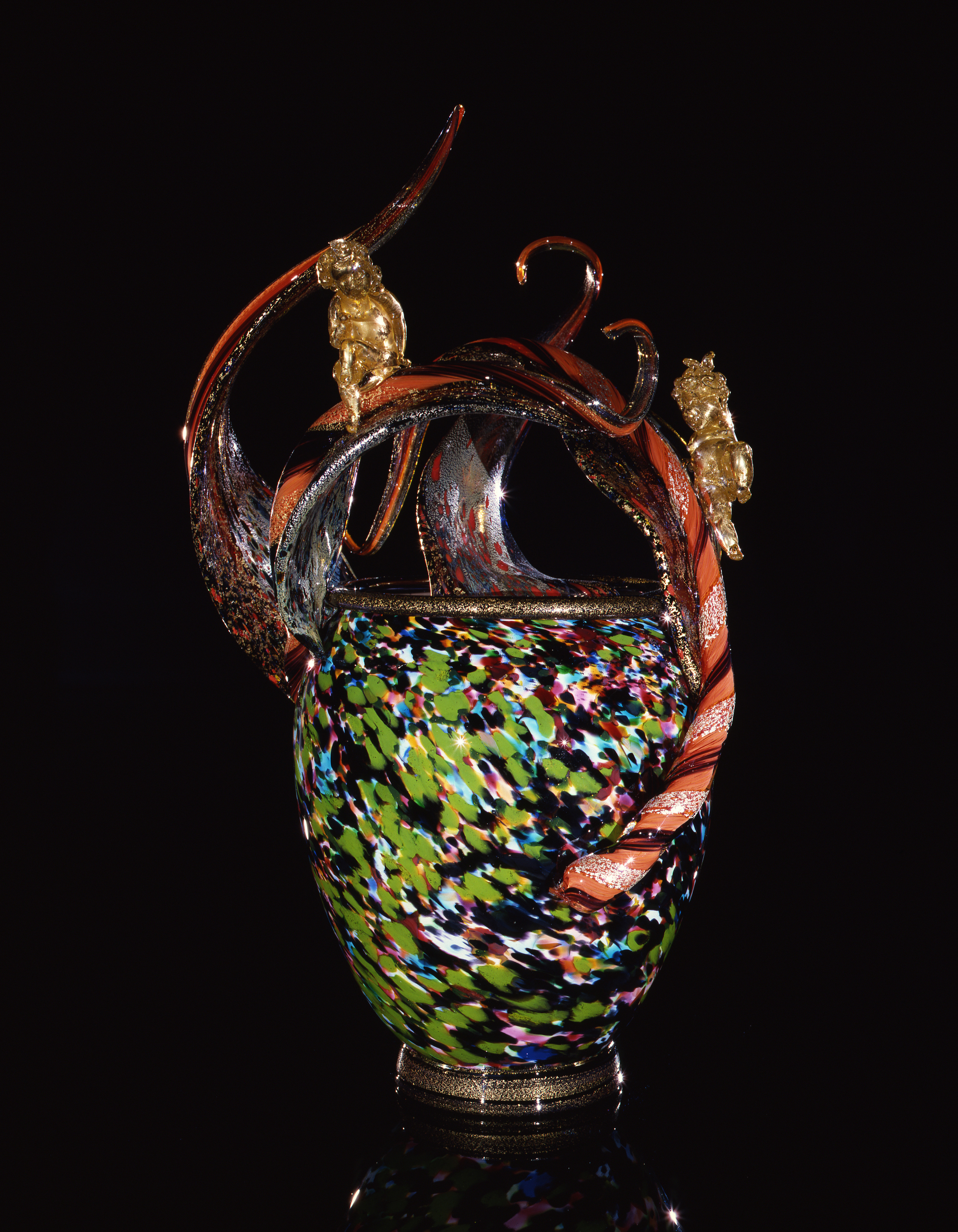  Dale Chihuly,&nbsp; May Green Spotted Venetian with Two Putti&nbsp; (1991, glass, 27 x 17 x 16 inches) 