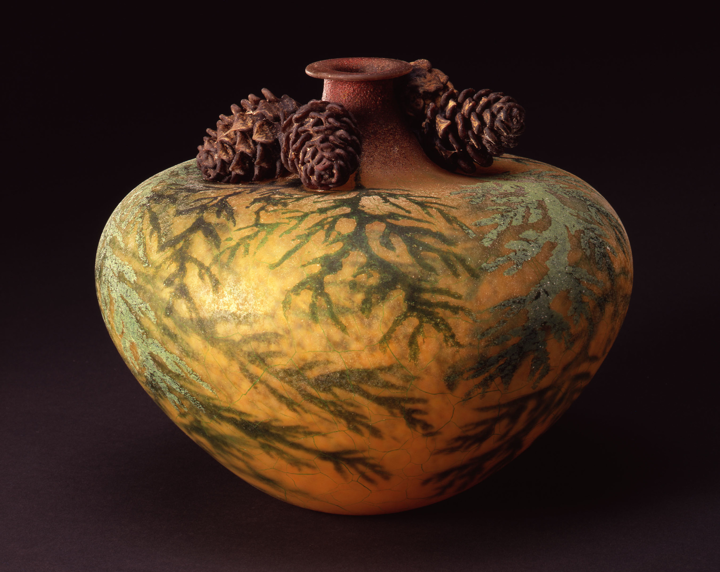  William Morris,  Vase with Cedar Boughs and Cedar Cones  &nbsp; (2004, glass, 7 7/8 x 9 1/8 x 9 1/8 inches), WM.30 