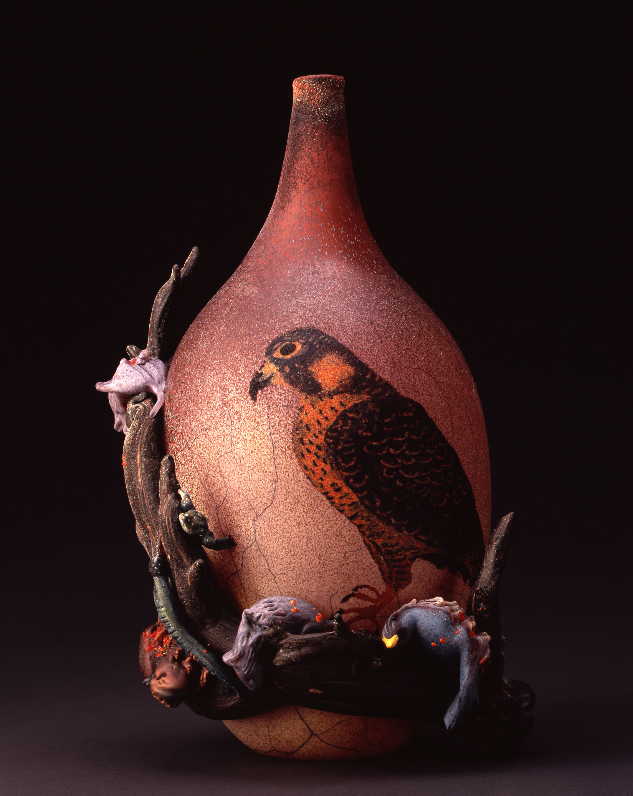  William Morris,  Vessel with Bird of Prey and Carrion,&nbsp; (2004, glass, 15 3/16 x 9 3/4 x 9 3/4 inches), WM.40 