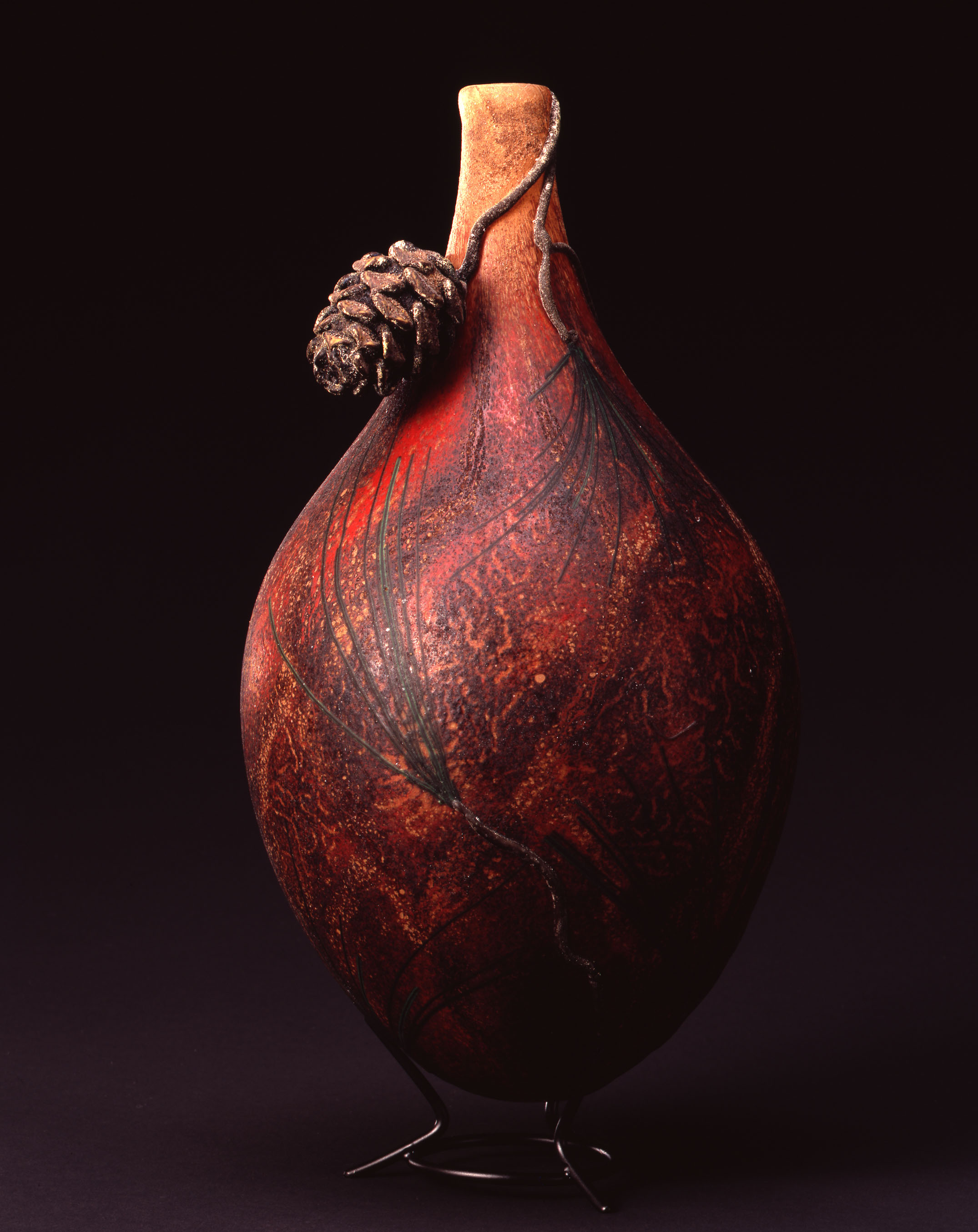 William Morris, Elongated Vase with Ponderosa Pine Needles and Single Cane (2004, glass,13 1/2 x 7 x 7 inches), WM.48