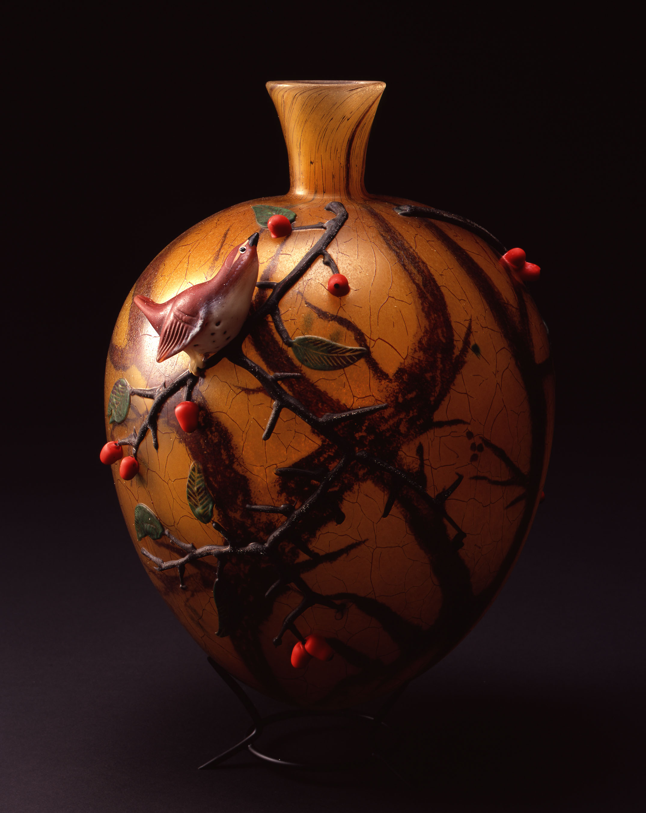  William Morris,&nbsp; Vase with Wren and Berries  &nbsp; (2004, glass, 10 x 8 3/8 x 7 1/2 inches), WM.49 