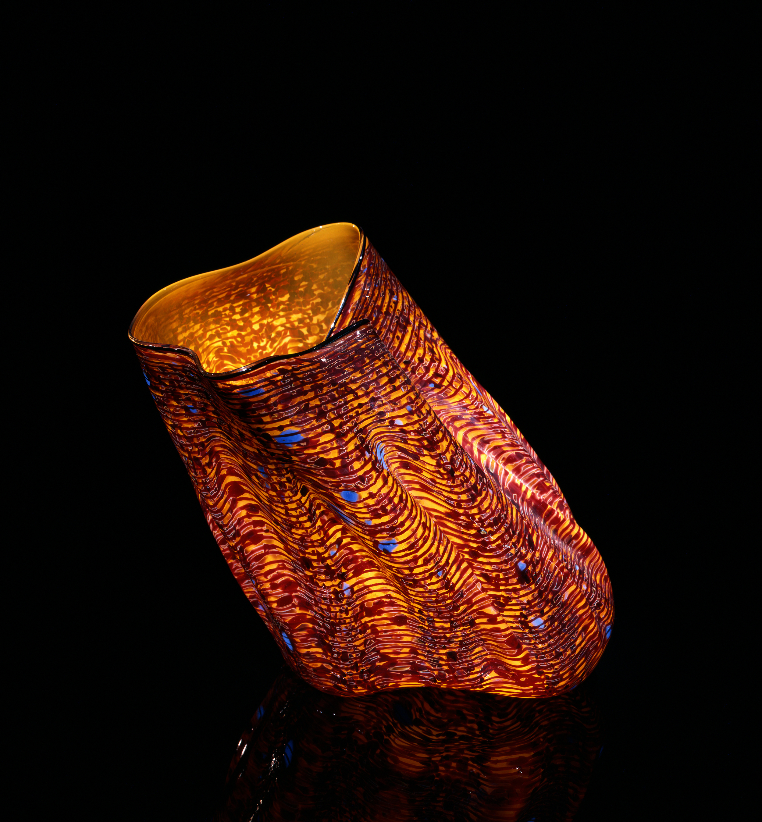  Dale Chihuly,&nbsp; Delta Yellow Macchia with Cassel Lip Wrap&nbsp; (1981, glass, 10 x 10 x 10&nbsp;inches), DC.57 
