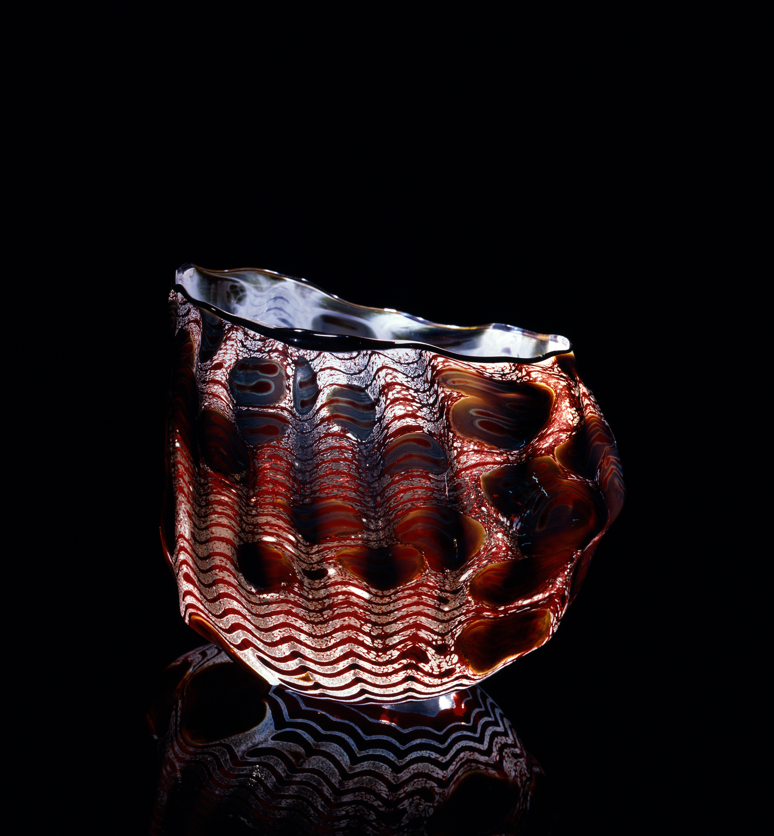  Dale Chihuly,&nbsp; Birch Macchia with Raw Umber Lip Wrap&nbsp; (1981, glass,7 x 9 x 7&nbsp;inches), DC.76 