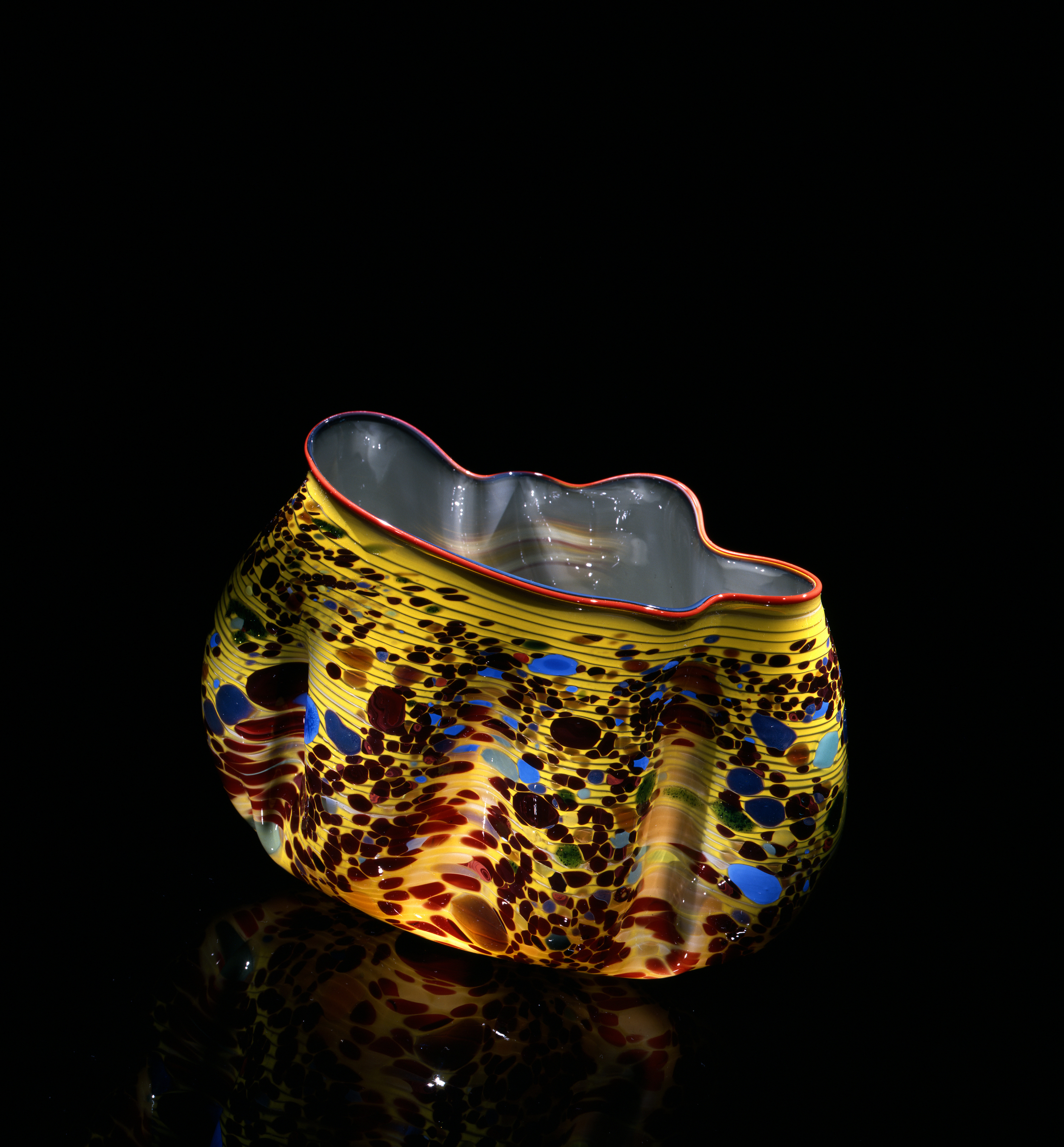 Dale Chihuly,&nbsp; Willow Macchia with Persimmon Lip Wrap&nbsp; (1982, glass, 7 x 9&nbsp;x 6 inches), DC.127 