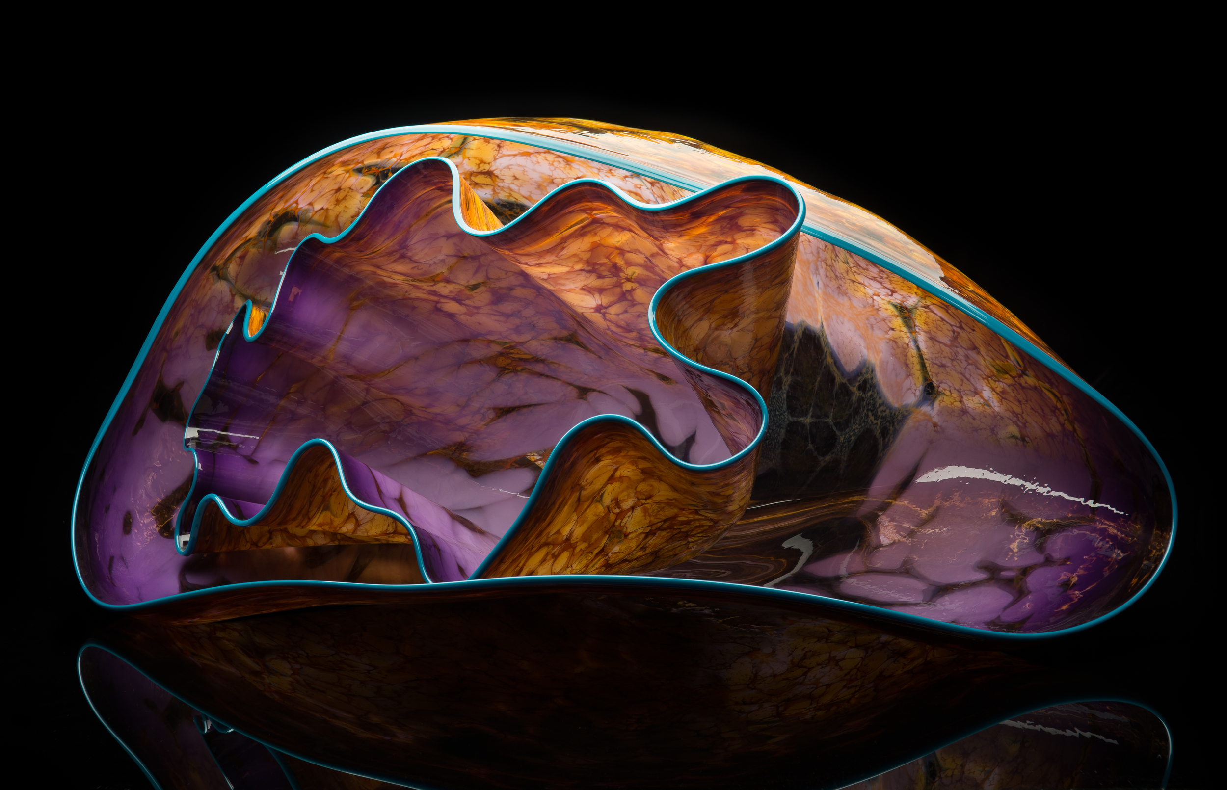 Dale Chihuly, Violet Macchia Set with Teal Lip Wrap (1993, glass, 21 x 23 x 33 inches), DC.144