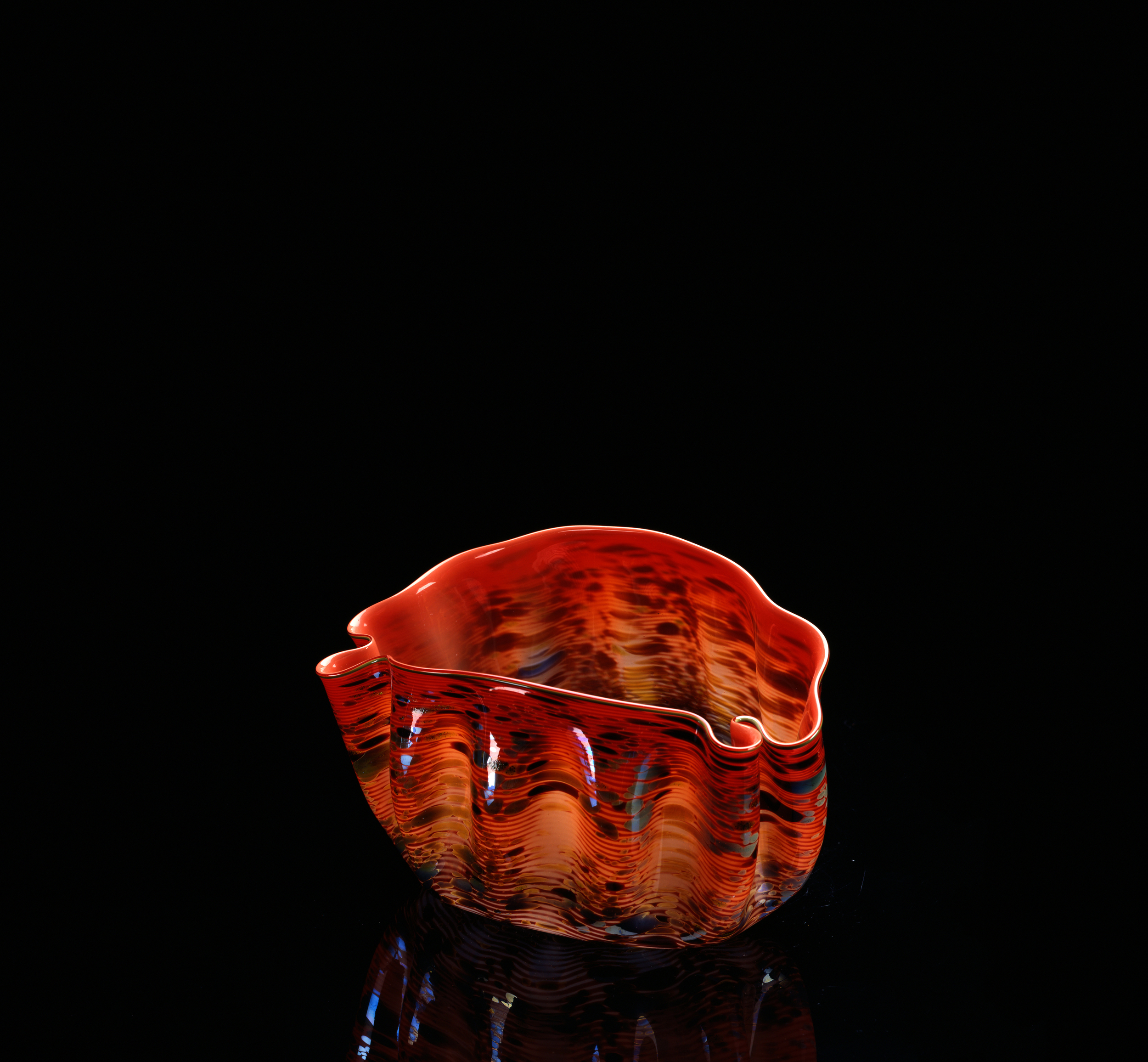  Dale Chihuly,&nbsp; Scarlet Red Macchia with Green Lip Wrap&nbsp; (1983, glass, 10 x 14 x 9 inches), DC.327 