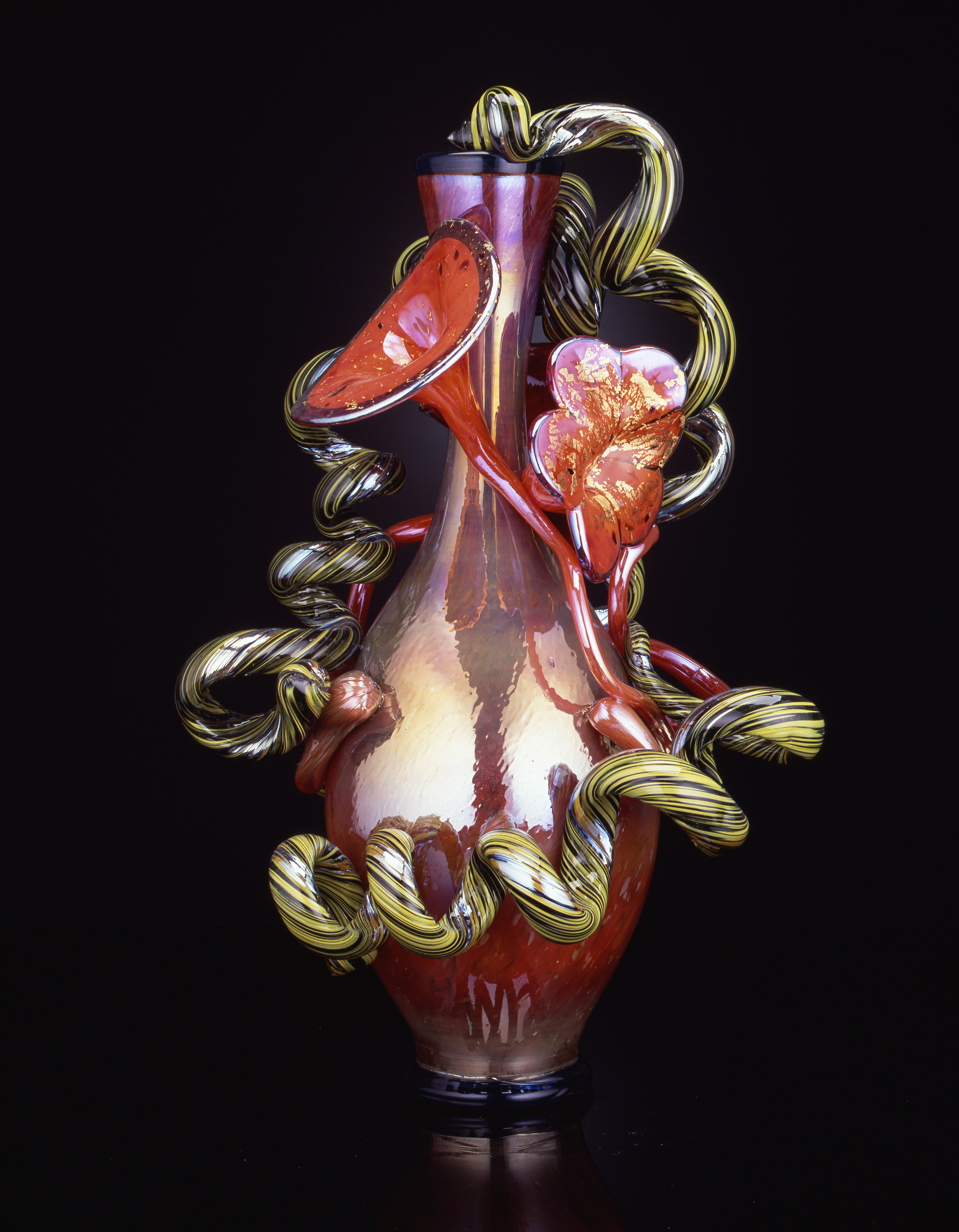  Dale Chihuly,&nbsp; Iridescent Orange Venetian&nbsp; (1990, glass, 24 x 14 x 14 inches) 