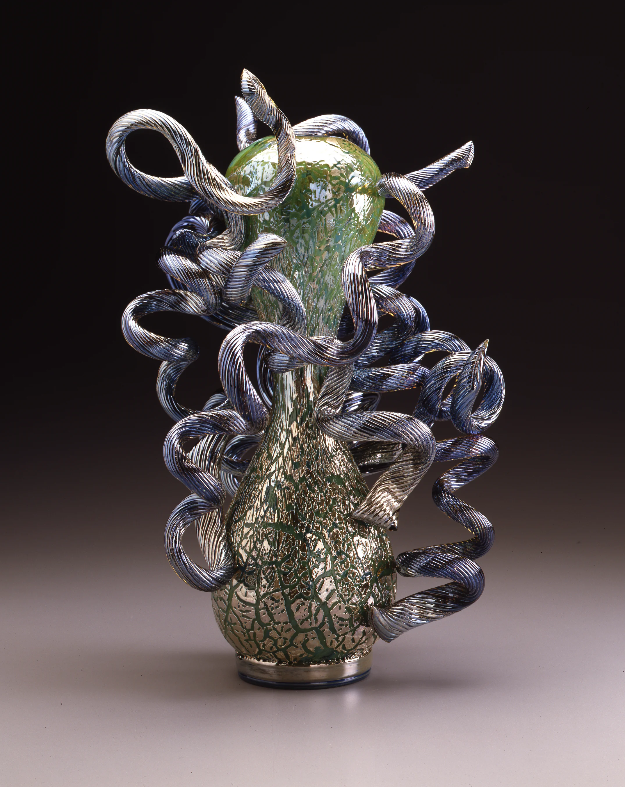 Dale Chihuly, Olive Green Venetian with Blue Coils (1989, glass, 22 x 13 x 11 inches)