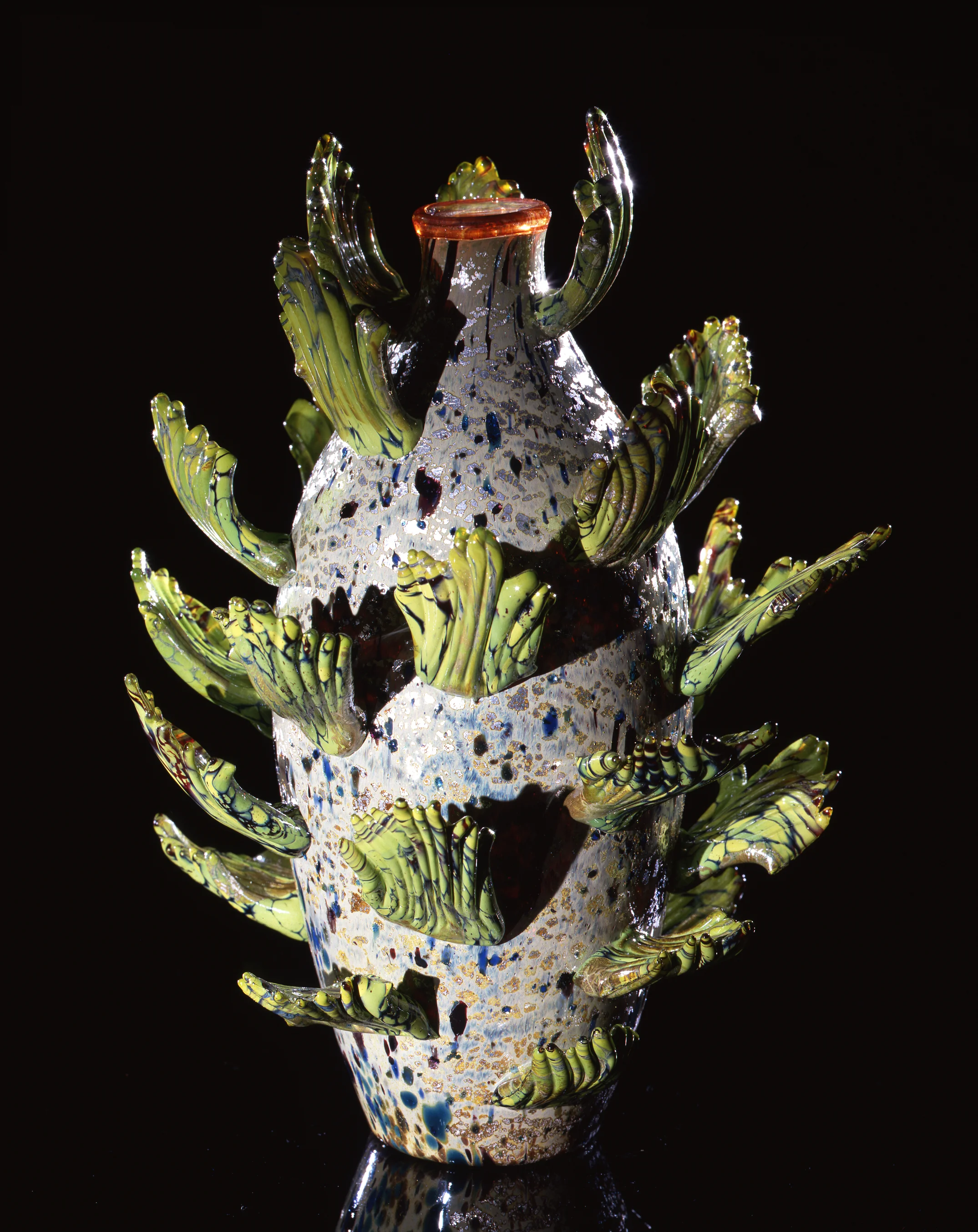 Dale Chihuly, Silver Piccolo Venetian with Chartreuse Leaves (1993, glass, 9 x 7 x 7 inches)