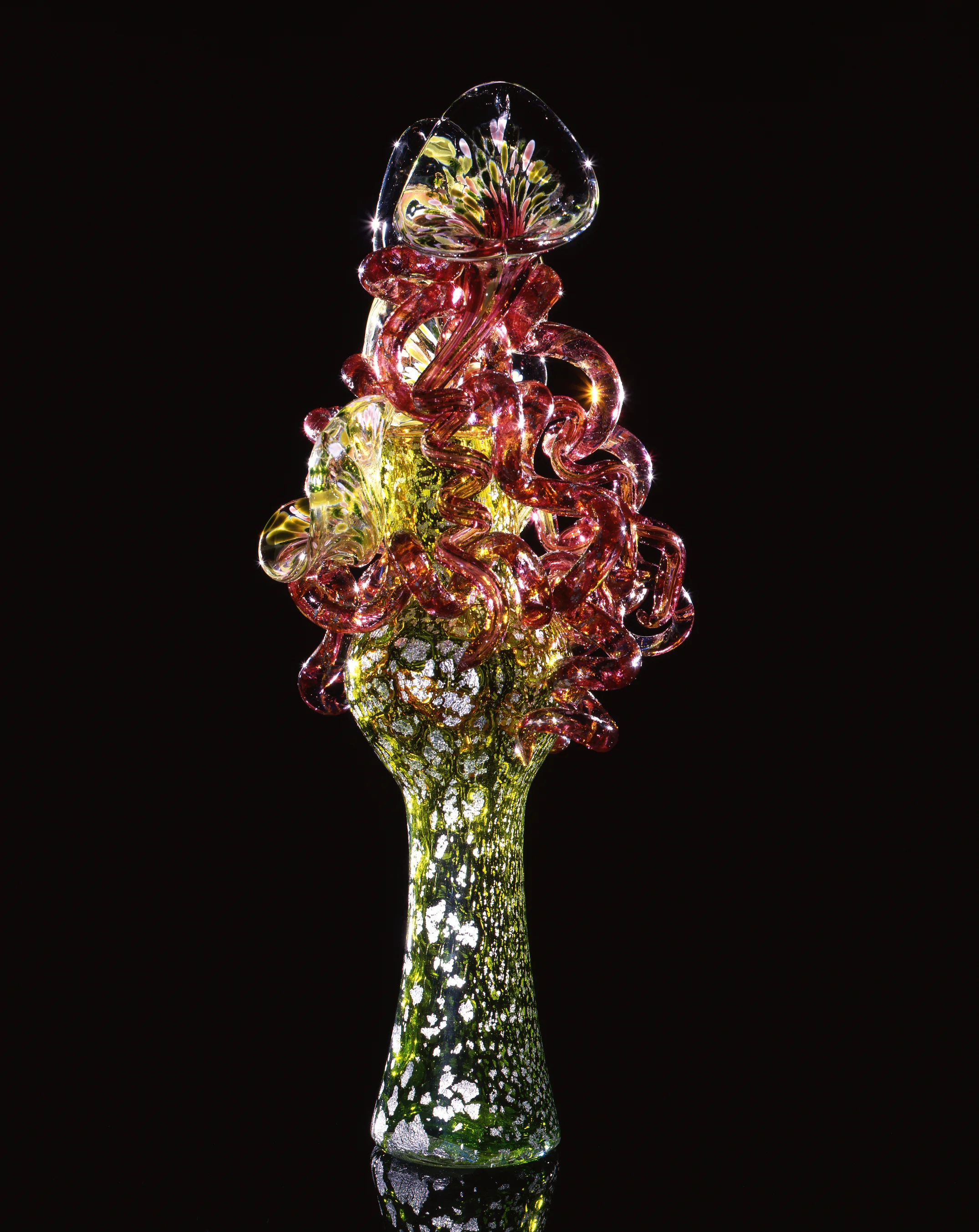 Dale Chihuly, May Green Piccolo Venetian with Carmine Coils (1993, glass, 13 x 5 x 5 inches)