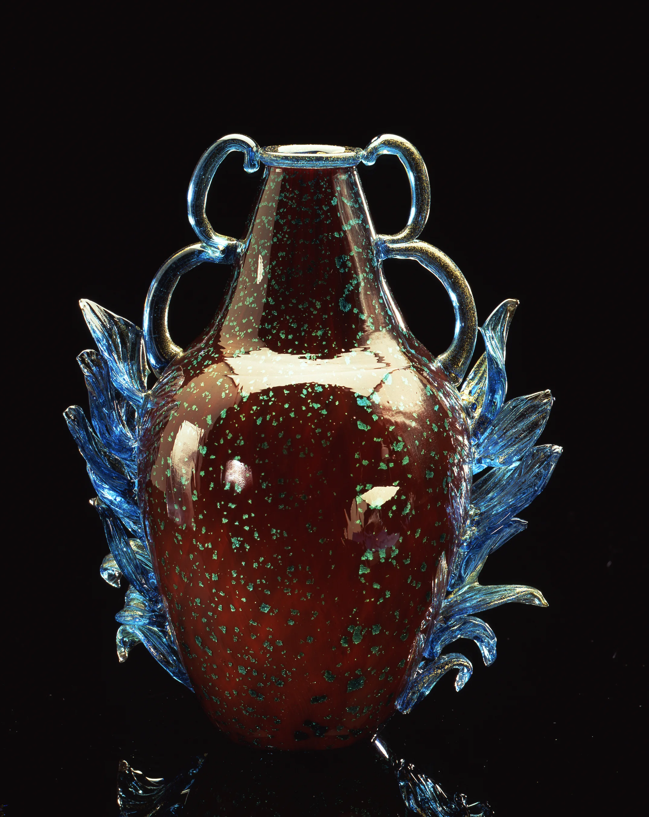 Dale Chihuly, Orange Green Speckles Piccolo Venetian with Blue Leaves (1994, glass, 10 x 8 x 6 inches)