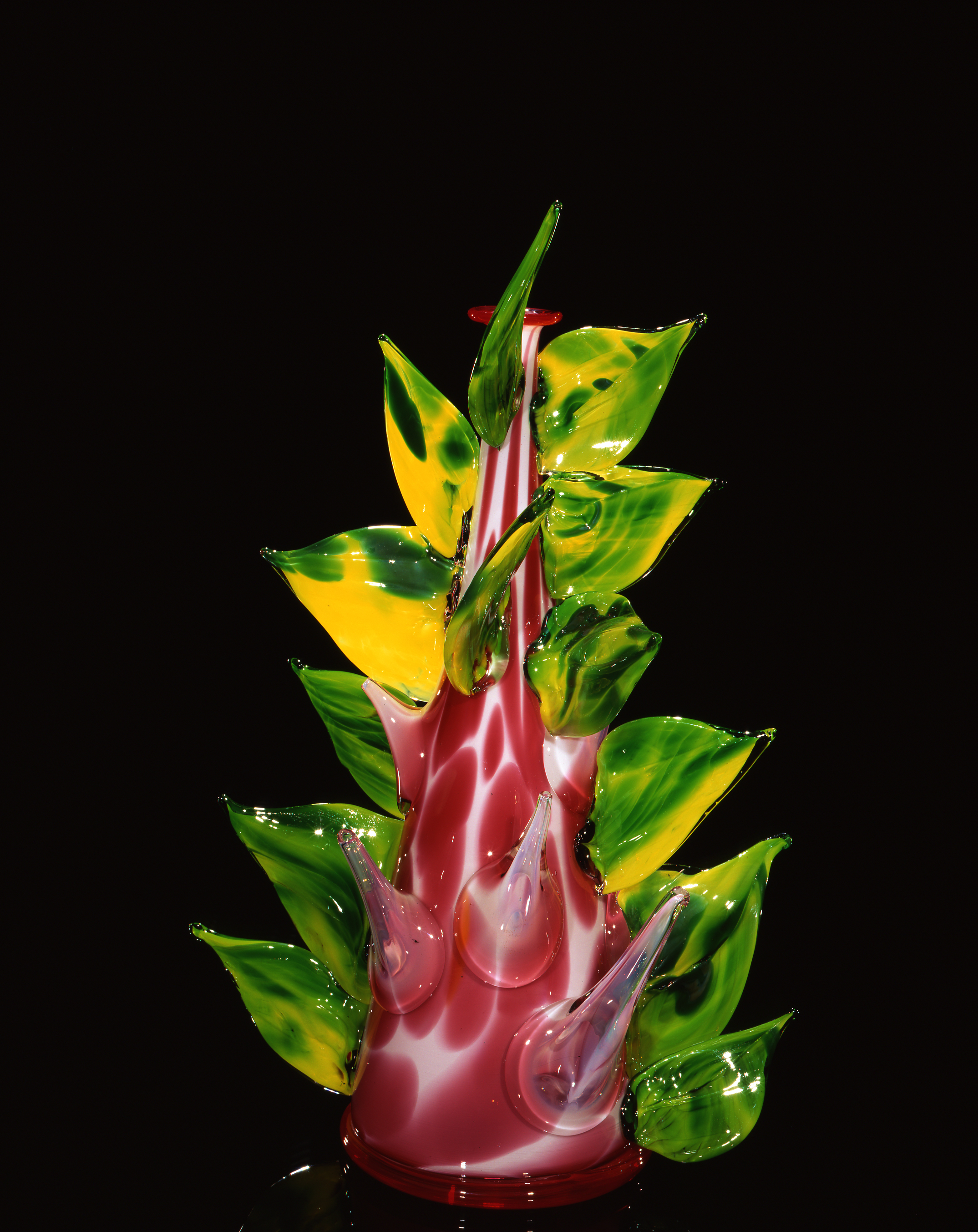  Dale Chihuly,  Strawberry Marbled Piccolo Venetian with Emerald Prunts&nbsp; (1997, glass, 13 1/2 x 6 1/2 x 6 1/2 inches) 