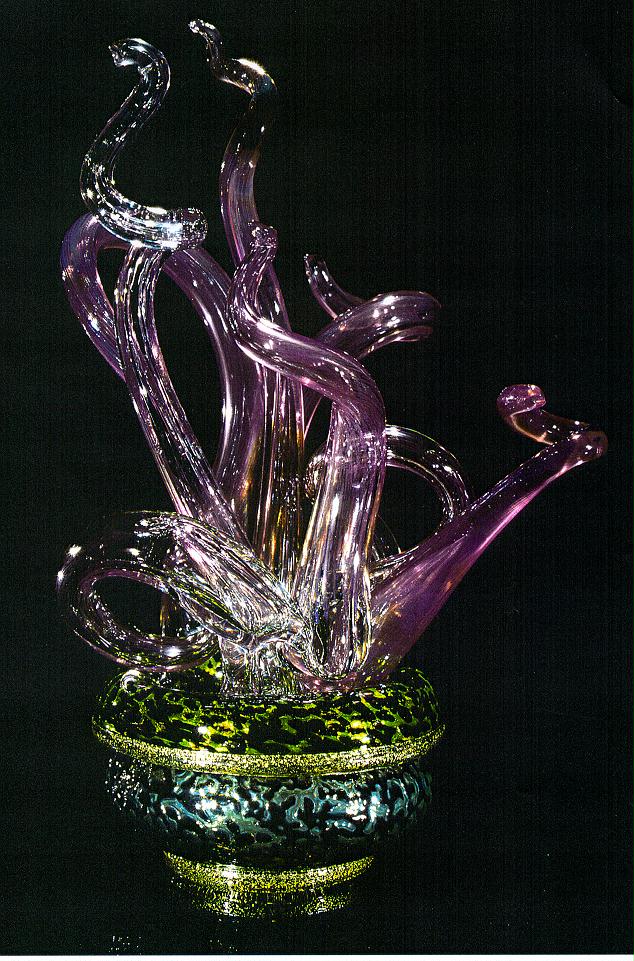  Dale Chihuly,&nbsp; Olive Spotted Piccolo Venetian with Antique Rose Flares &nbsp;(1997, glass, 8 1/2 x 9 x 9 1/2 inches) 
