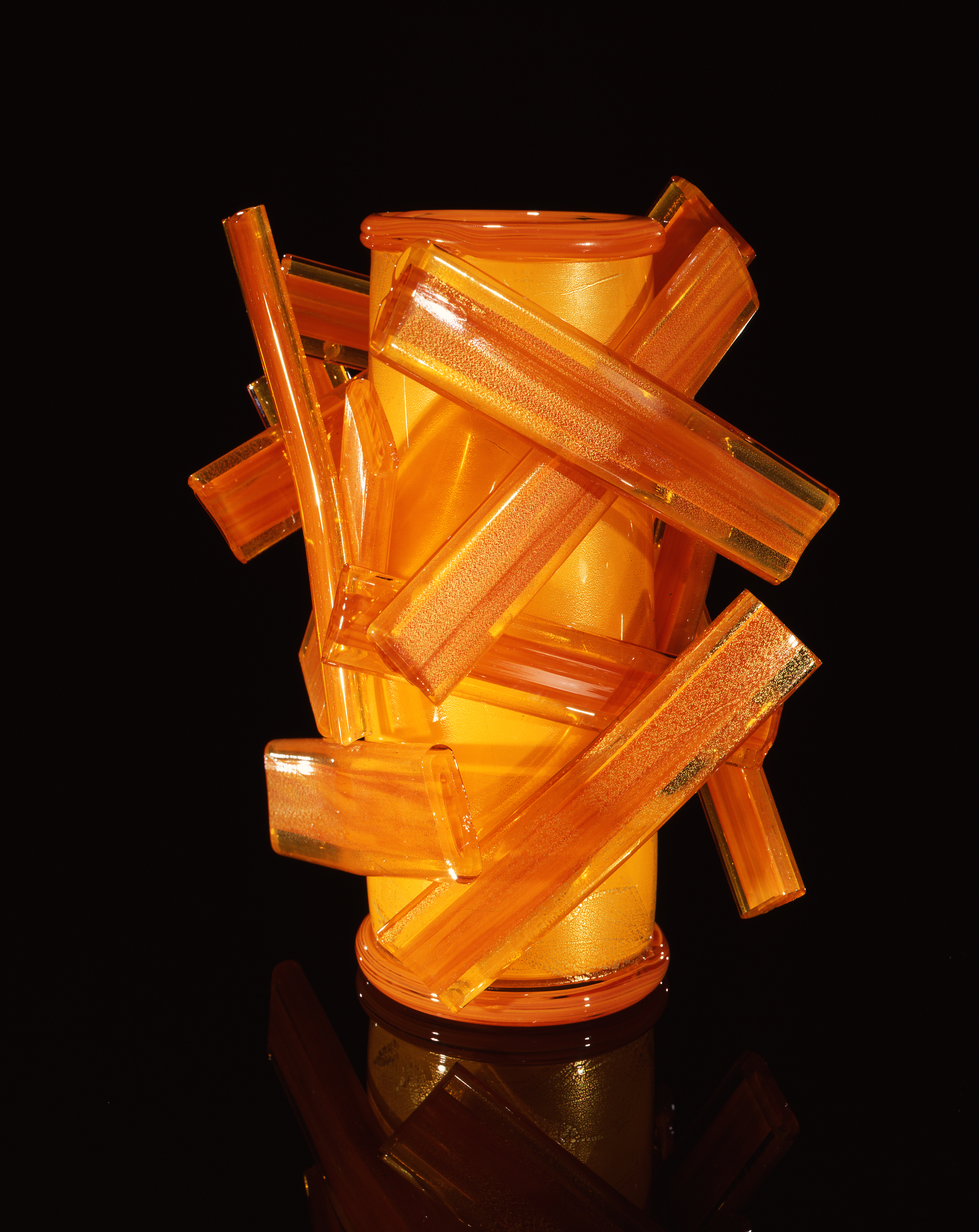  Dale Chihuly,&nbsp; Persimmon Piccolo Venetian with Orange Swizzles &nbsp;(1997, glass, 8 1/2 x 7 x 8 inches) 