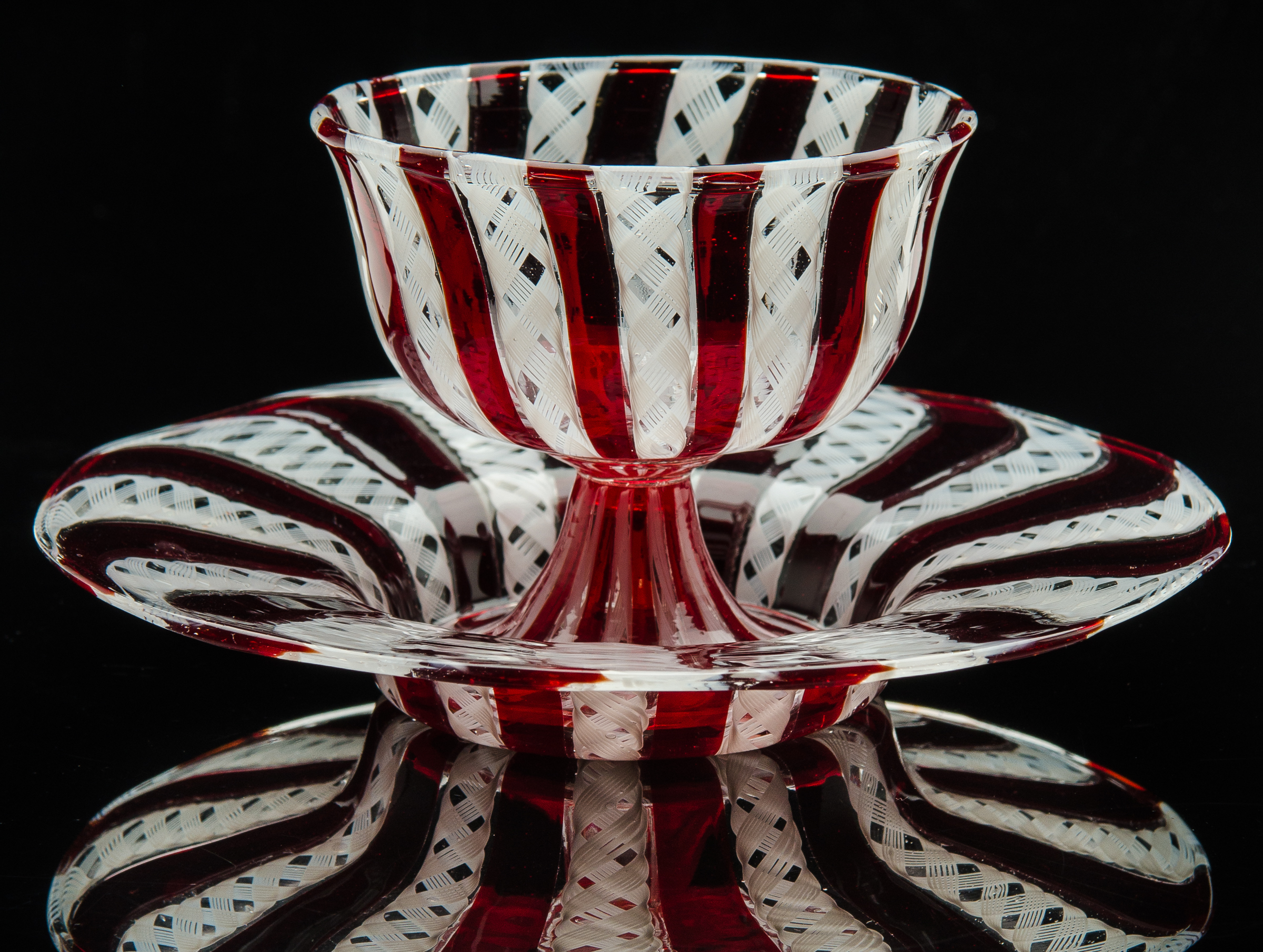  Salviati and Company,  Red Vetro a Retorti Sherbert Glass and Plate  (circa 1885, glass, 3 inches), VV.270 