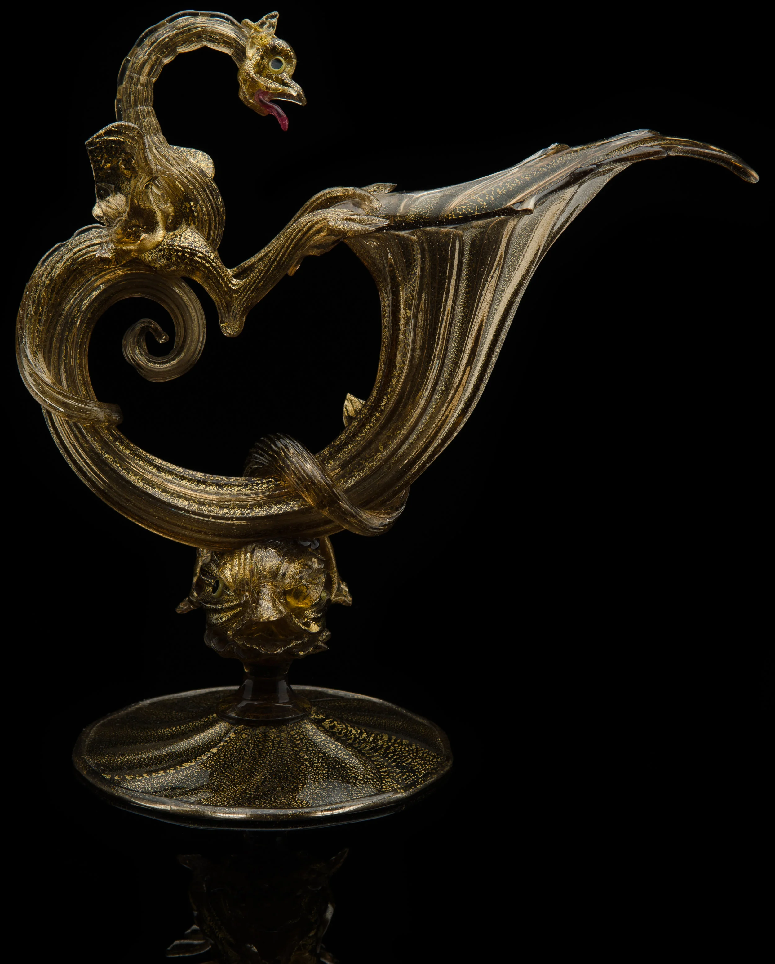 Artisti Barovier, Gold Cornucopia with Dragon and Sea Serpent Stem (circa 1895, glass, 8.25 inches), VV.149