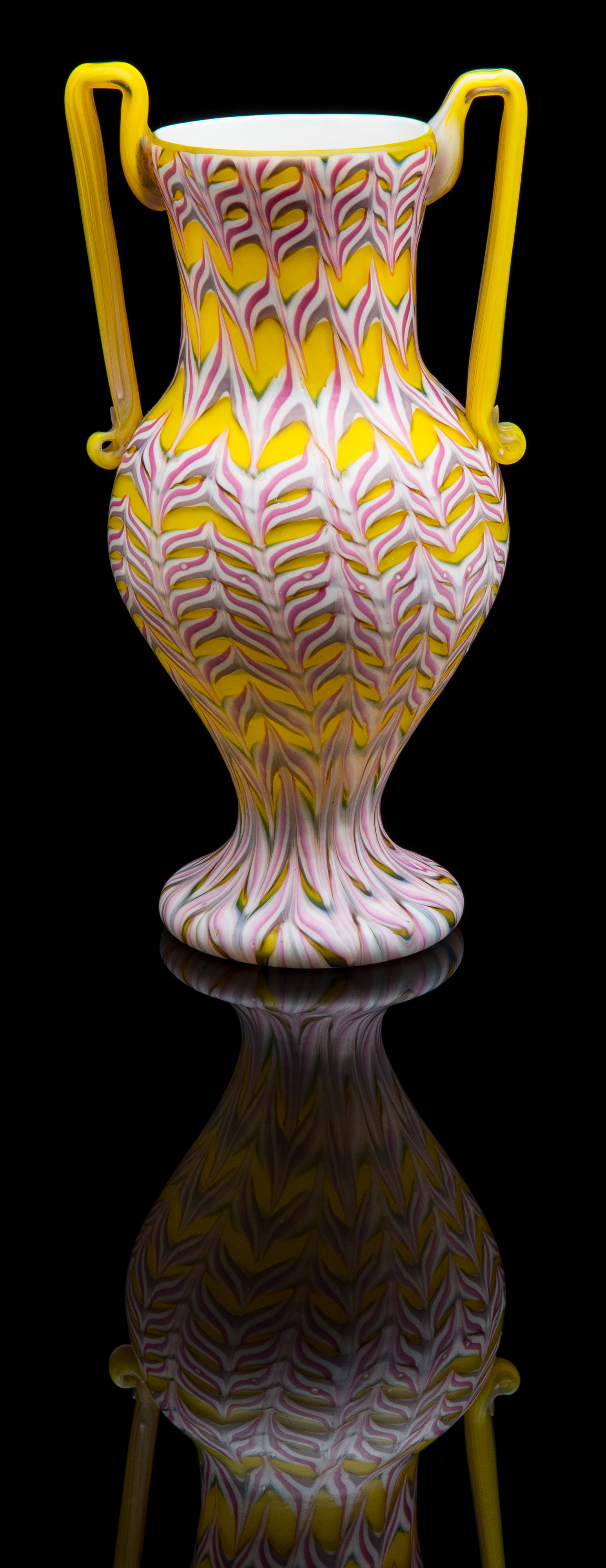  Fratelli Toso,  Yellow, Pink and White Fenicio Double Handled Vase  (1910, glass), VV.866 