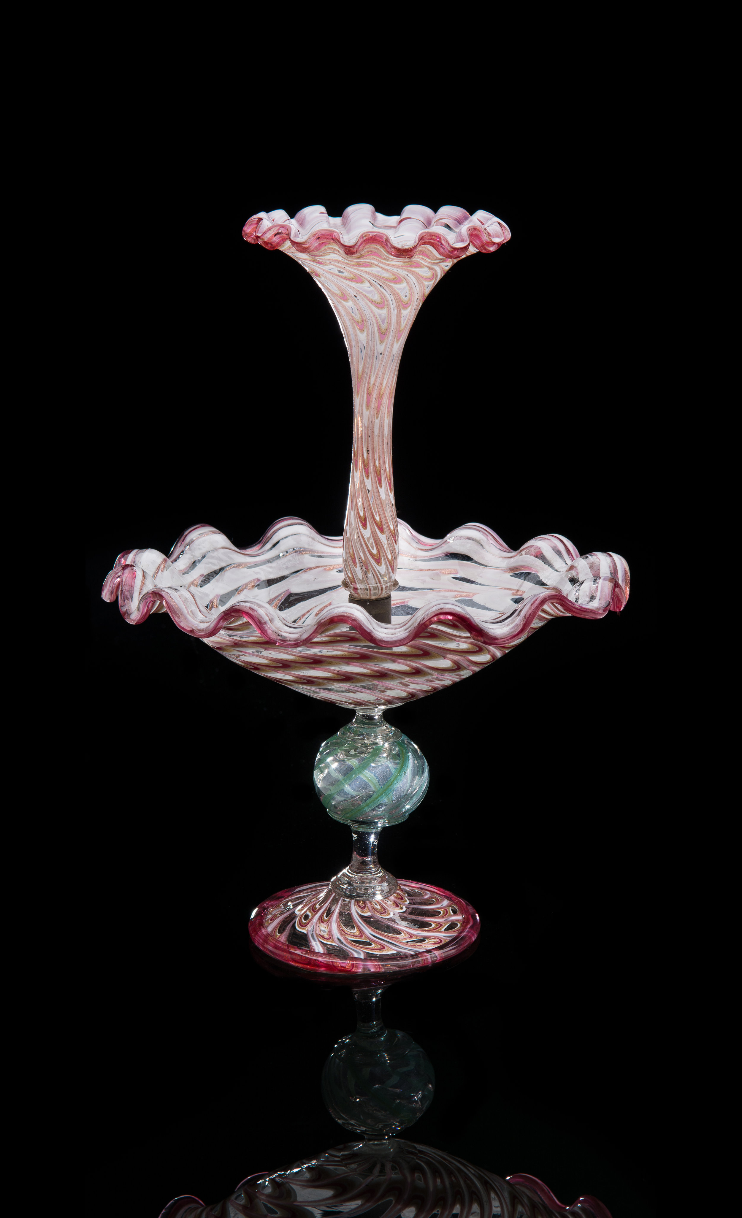  Salviati and Company,  Pink and White Fenicio Epergne  (1866, glass, 13.5 inches), VV.644 