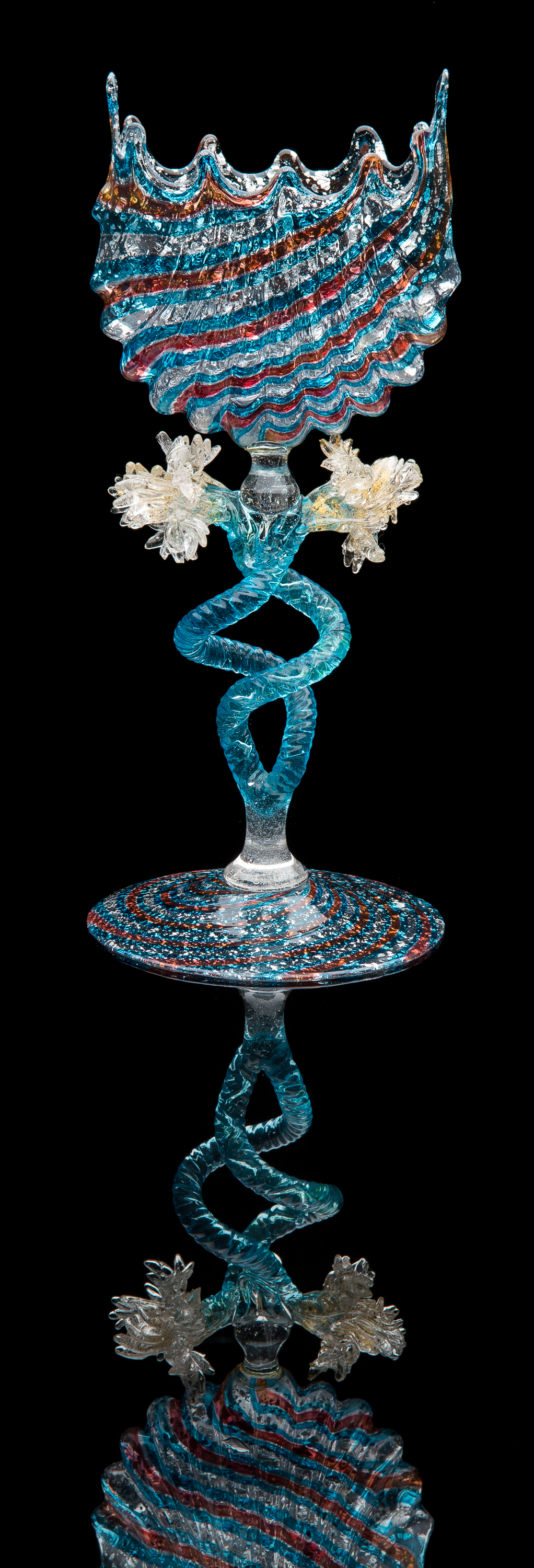  Fratelli Toso,  Large Shell Taza with Ruby and Blue Cane Decoration  (1885, glass, 8.75 inches), VV.1105 